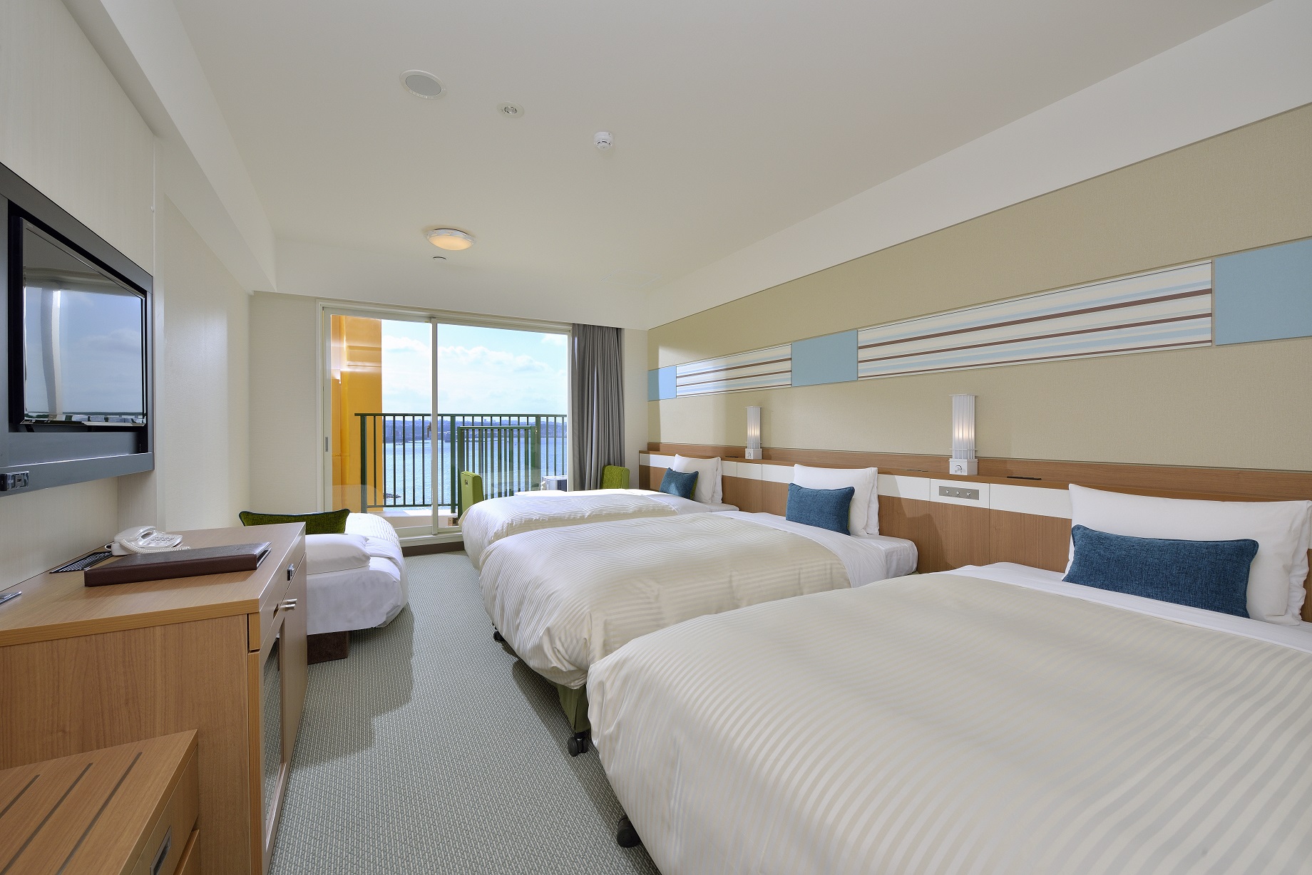 Vessel Hotel Campana Okinawa