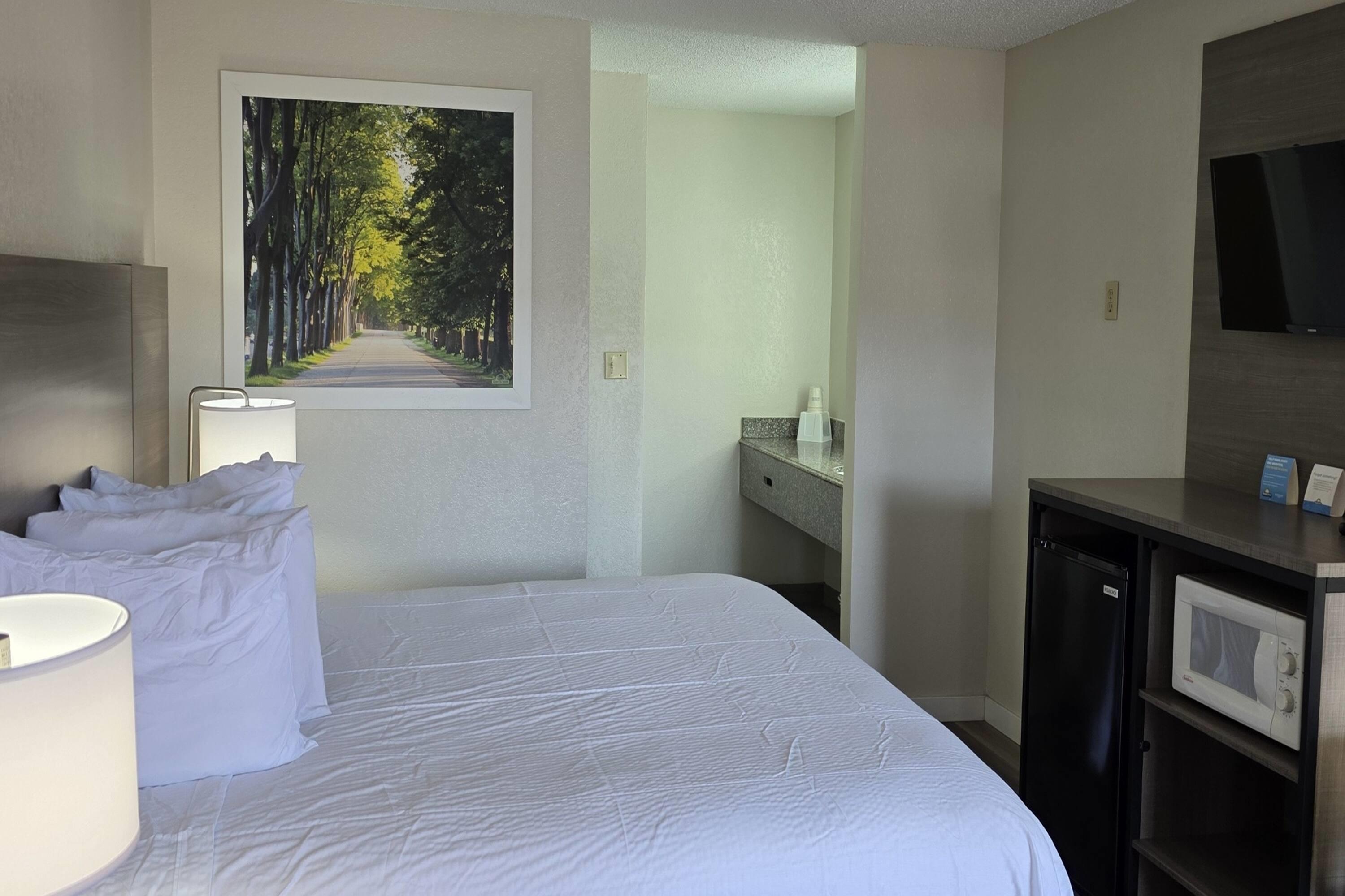 Days Inn by Wyndham San Marcos