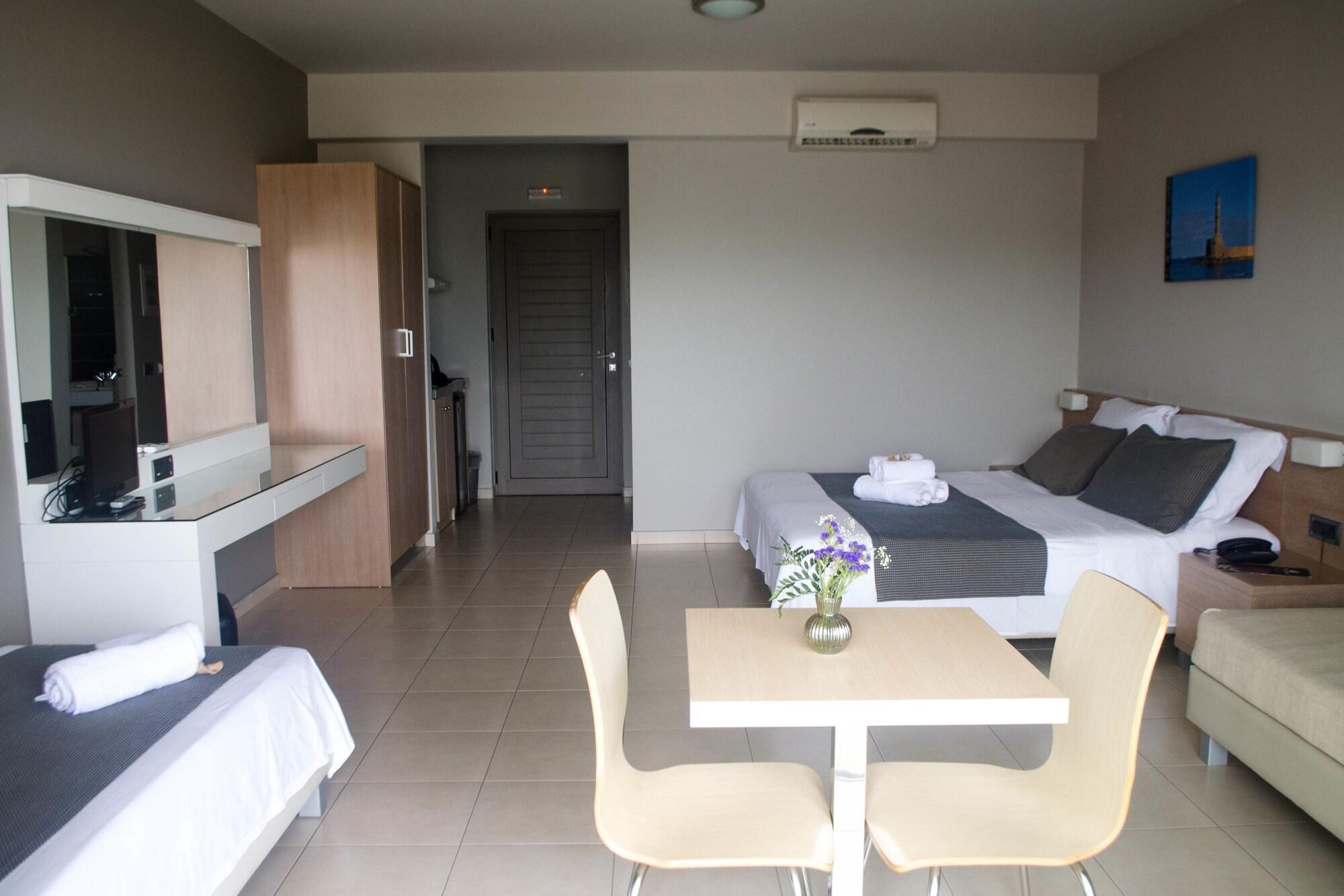 Nautilus Bay Hotel & Restaurant by null