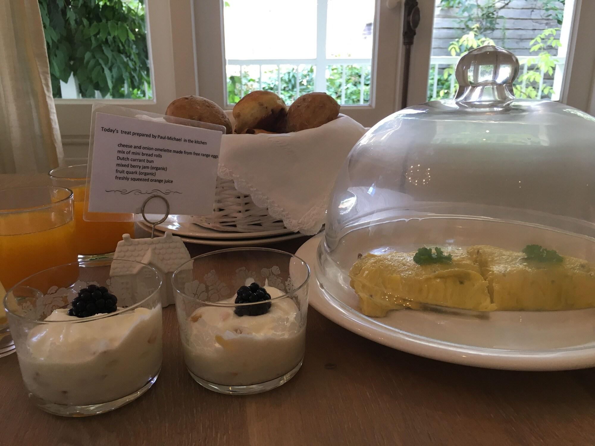 Bed and Breakfast Amsterdam