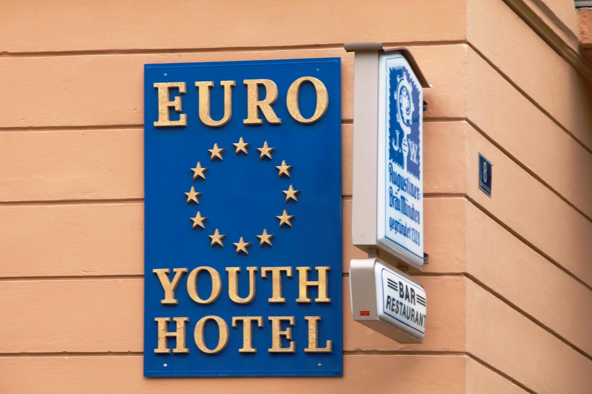 Euro Youth Hotel & Krone by null