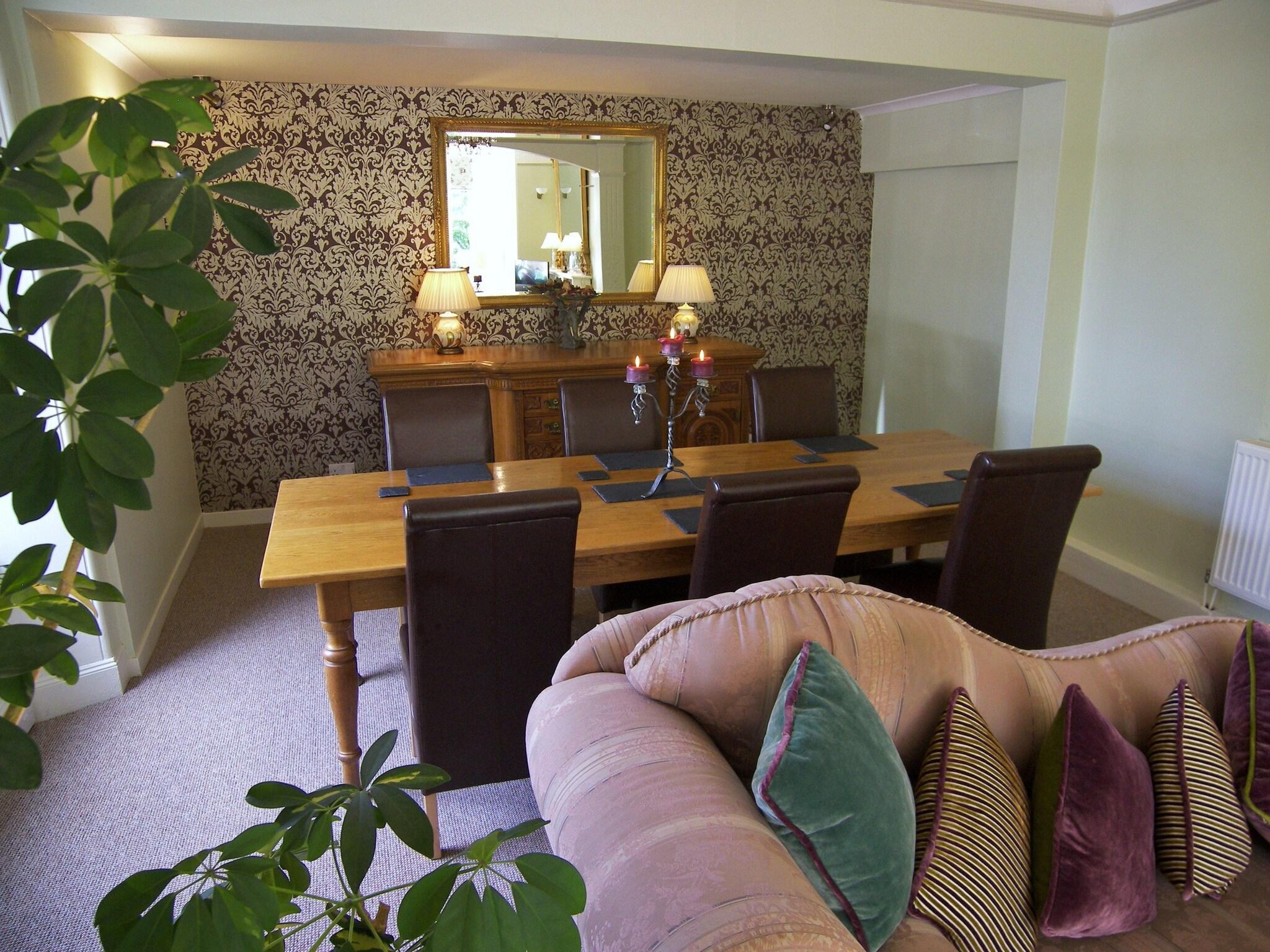 Rosemount Hotel
