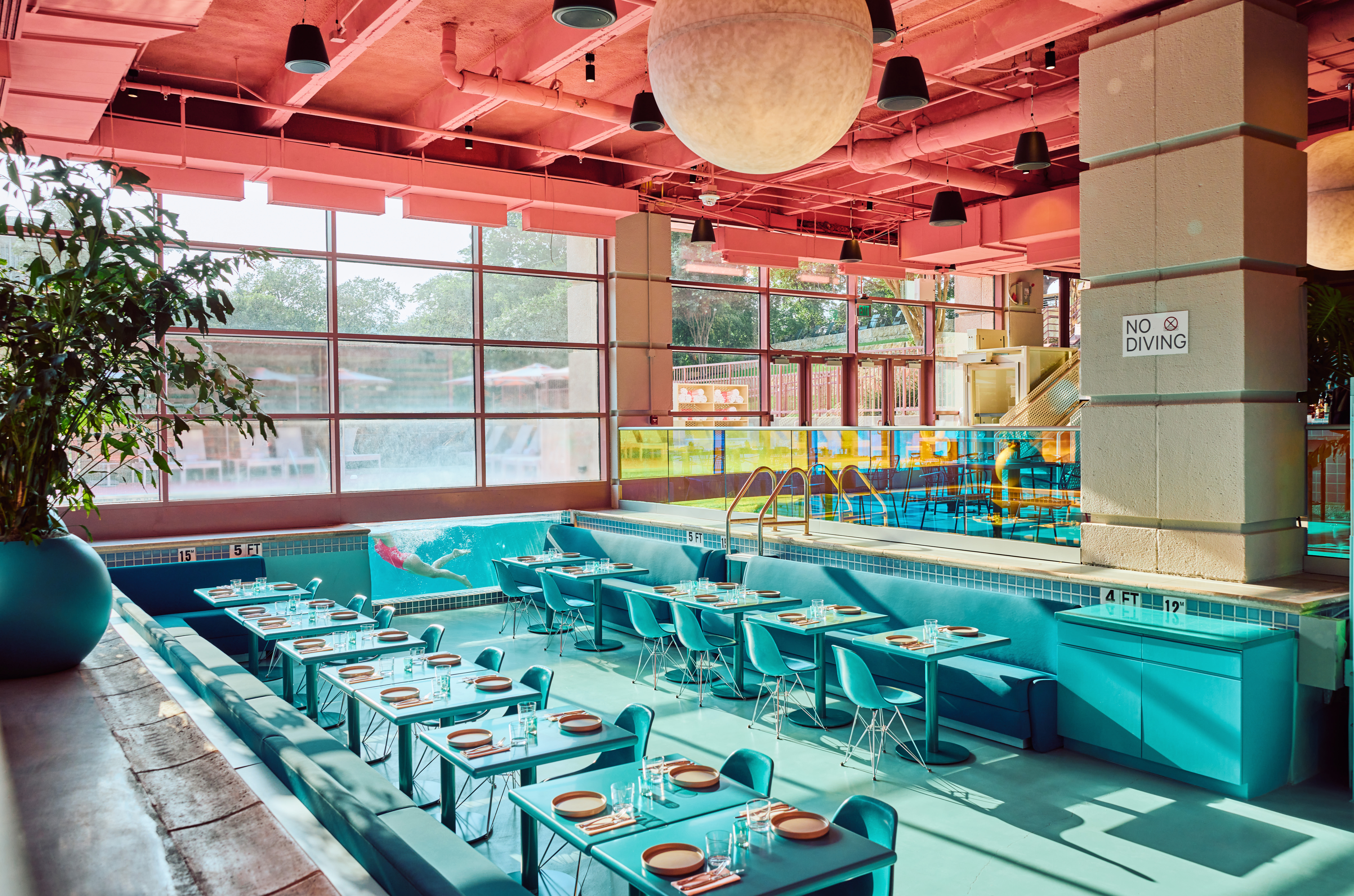 Downright Austin, A Renaissance Hotel