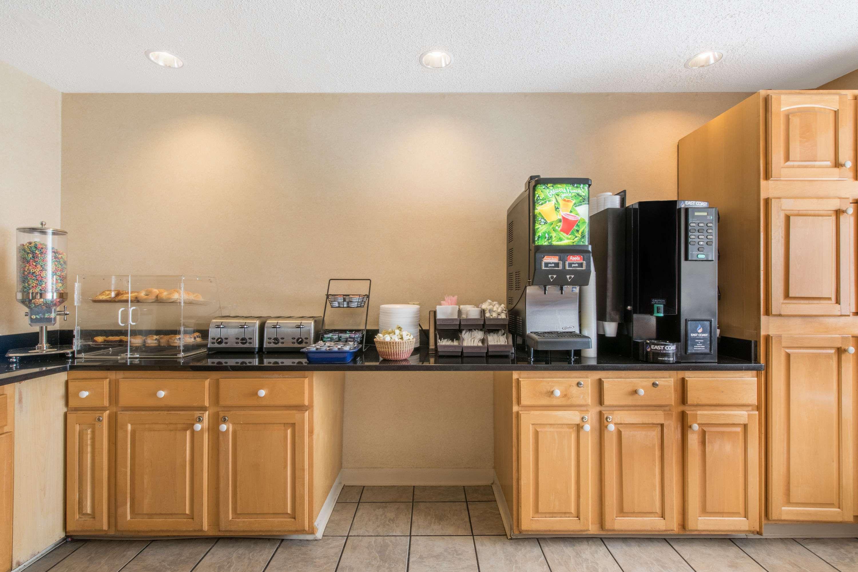 Knights Inn & Suites Allentown
