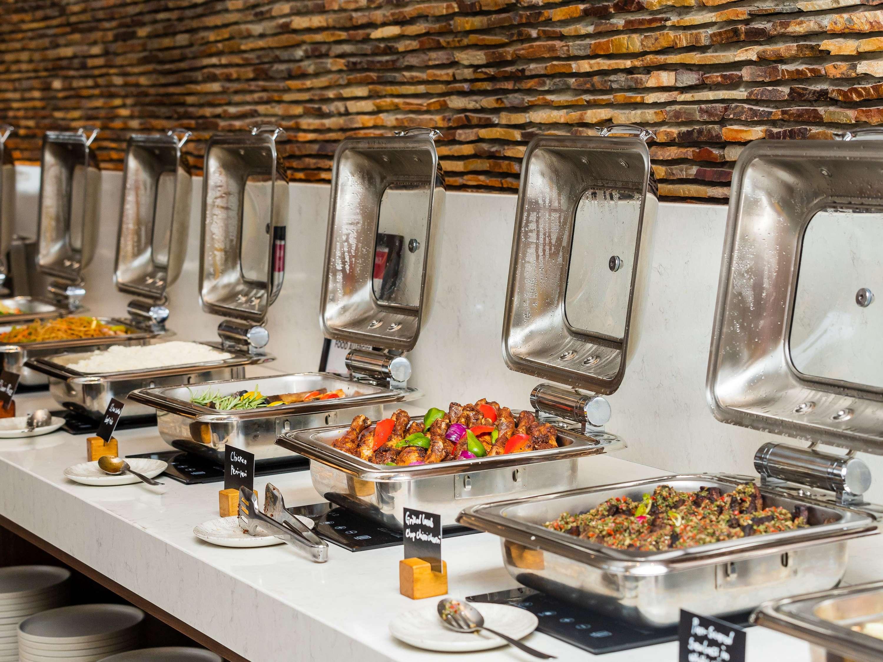 Movenpick Ambassador Hotel Accra by null