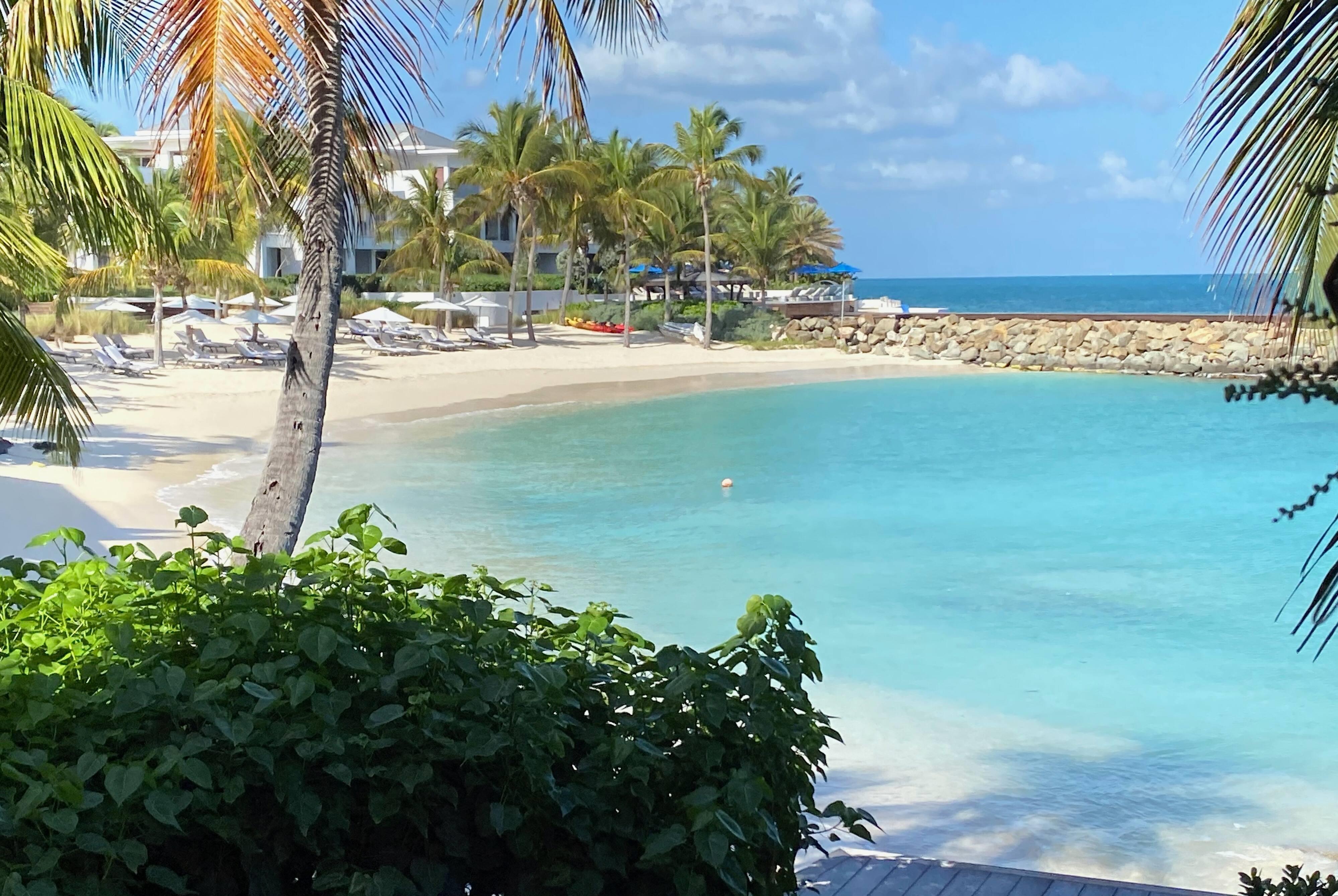 Hodges Bay Resort & Spa by null