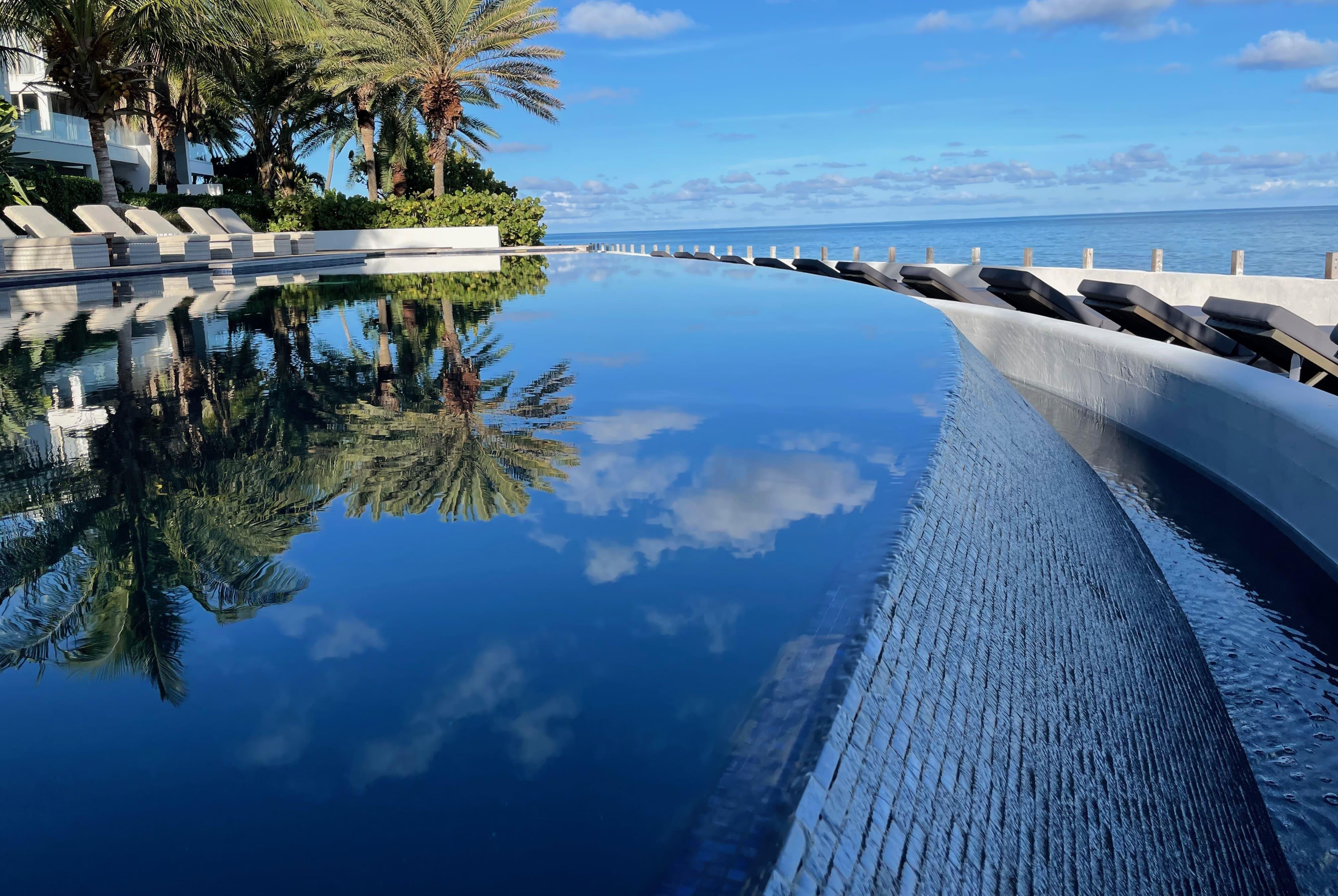 Hodges Bay Resort & Spa by null