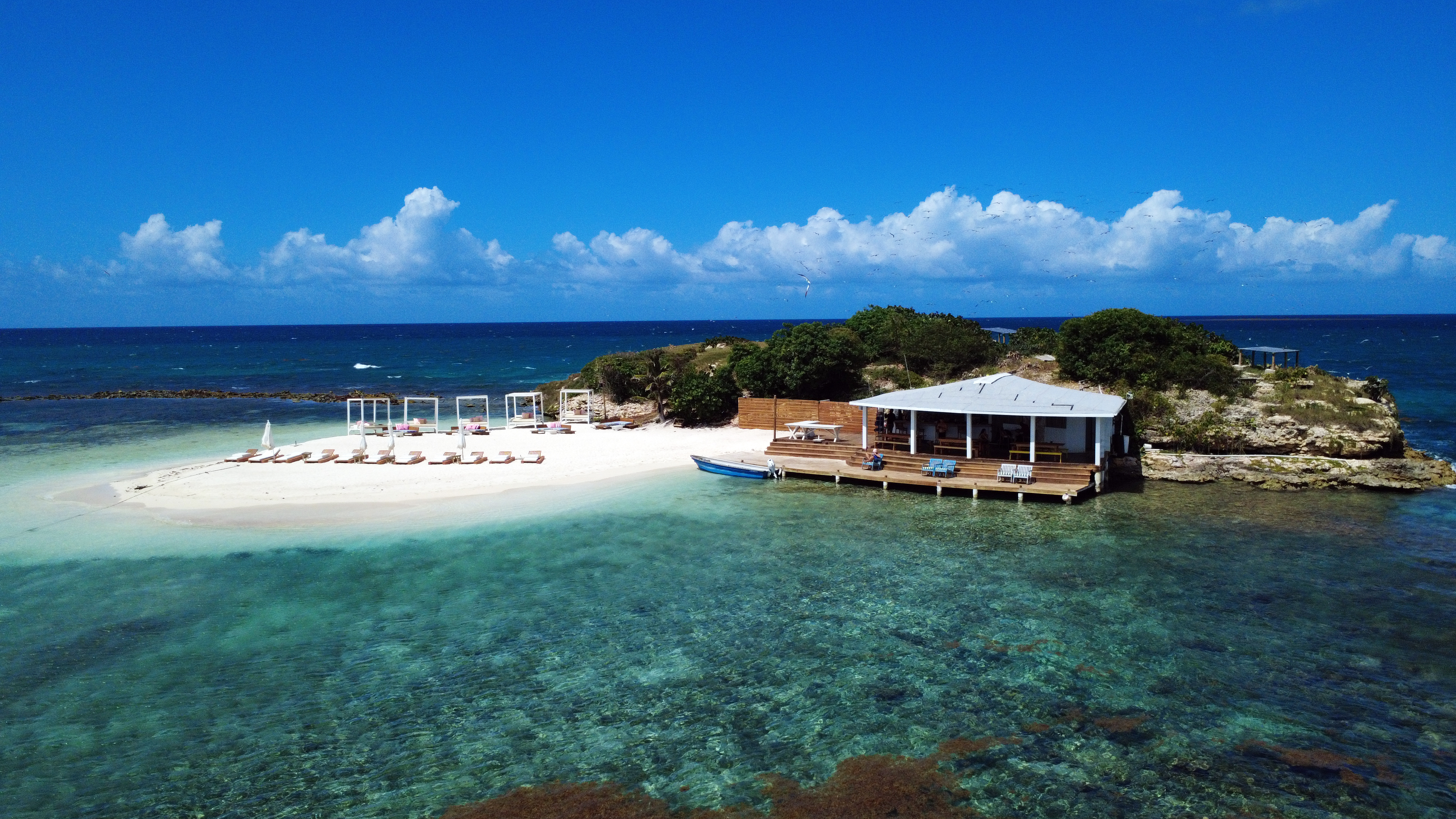 Hodges Bay Resort & Spa by null