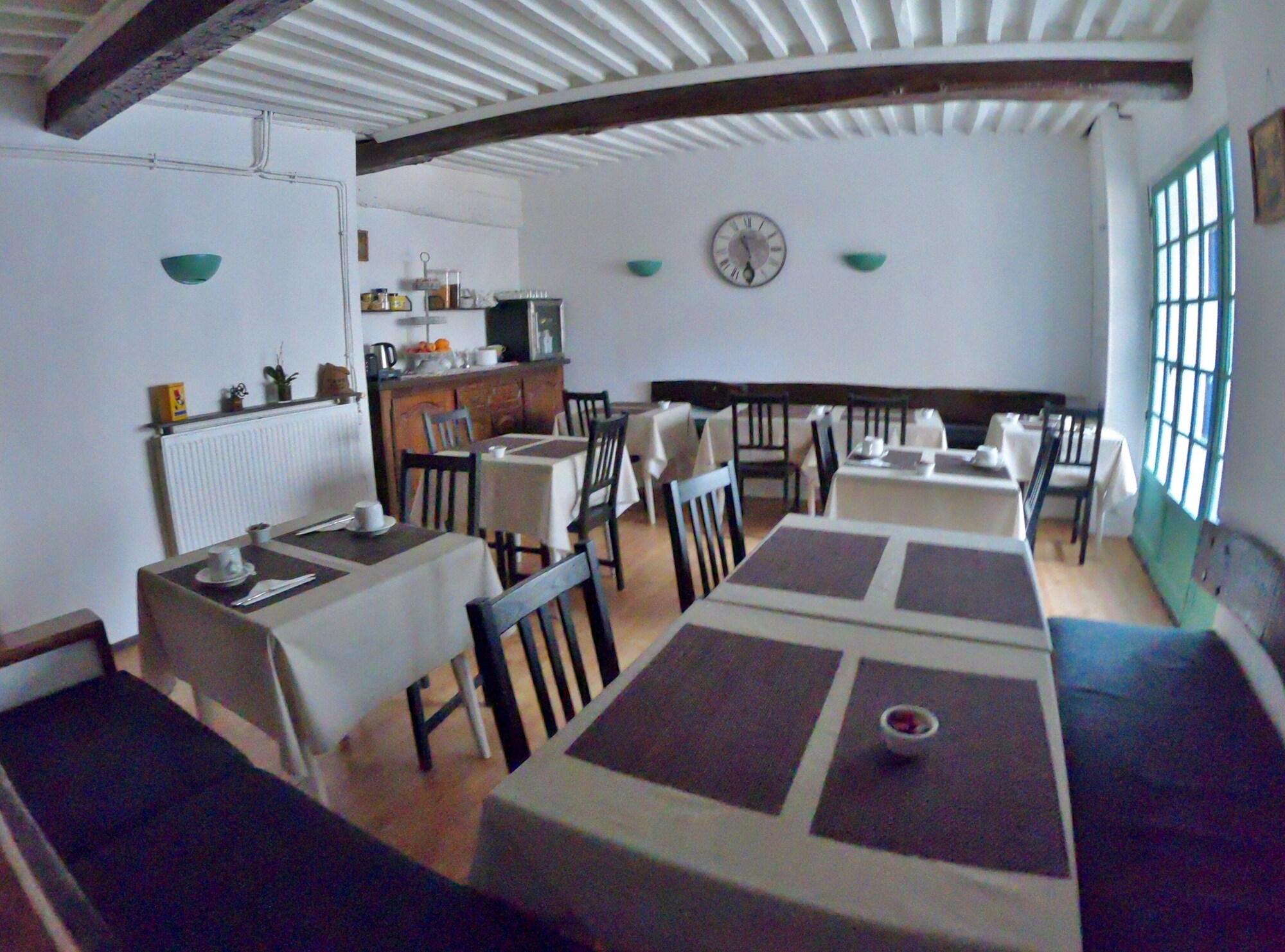 Hotel Restaurant le Palais Apt Luberon by null
