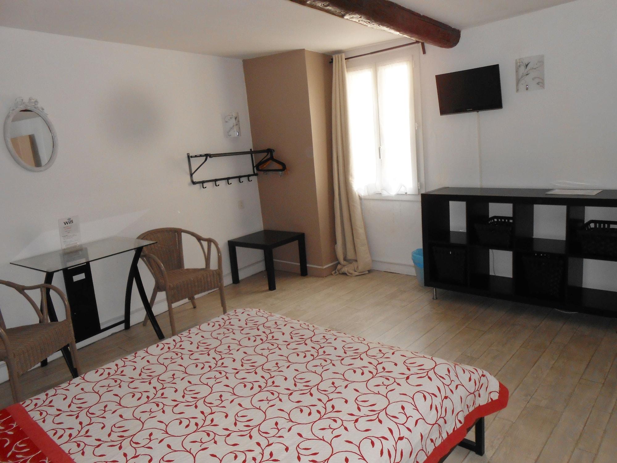 Hotel Restaurant le Palais Apt Luberon by null