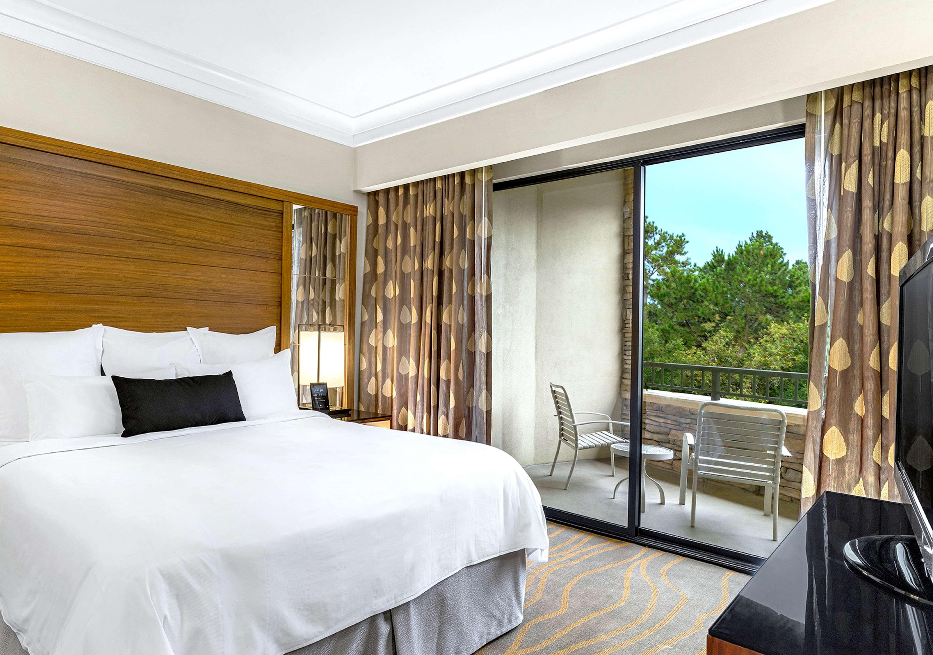 The Woodlands® Resort, Curio Collection by Hilton by null