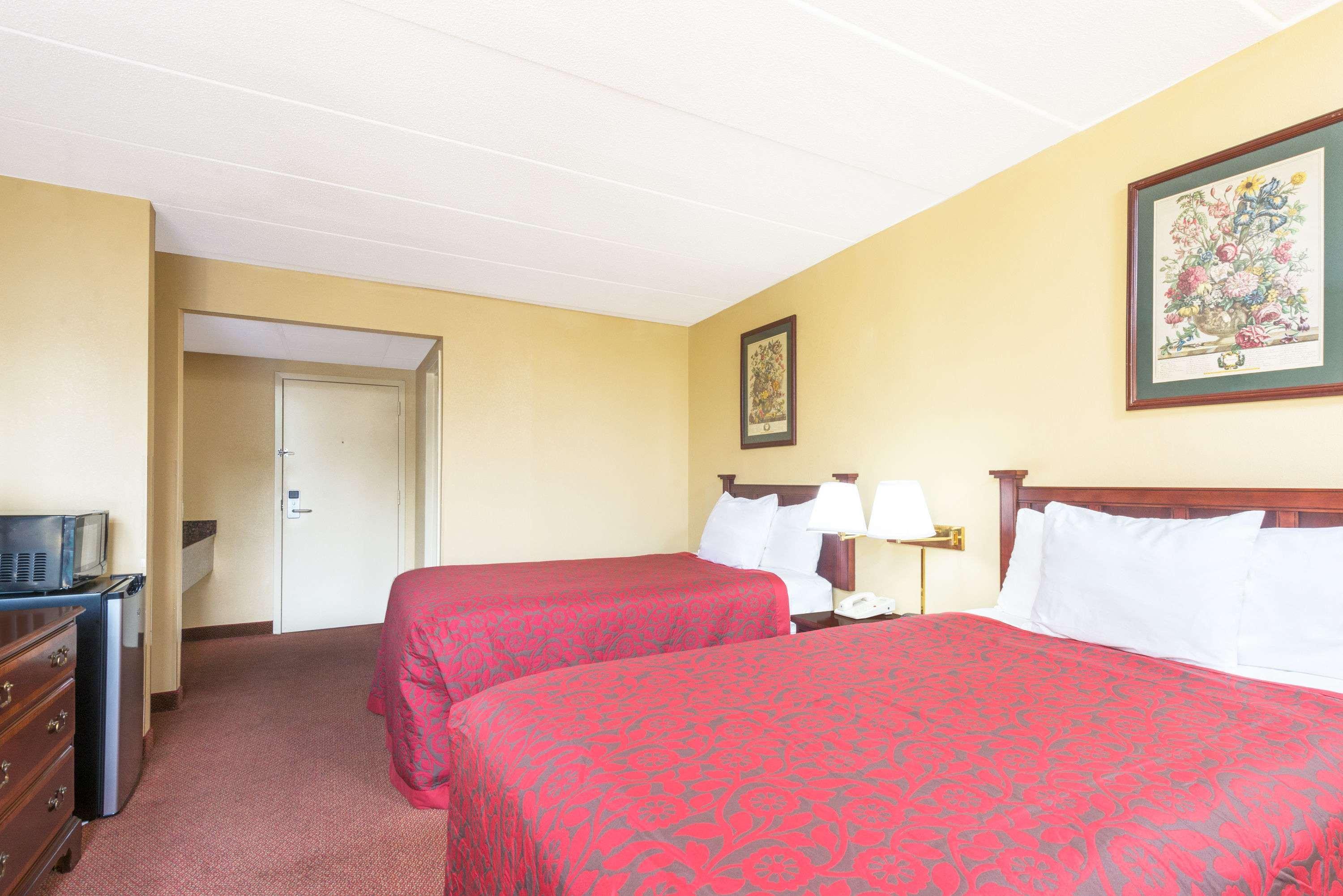 Days Inn by Wyndham Hagerstown