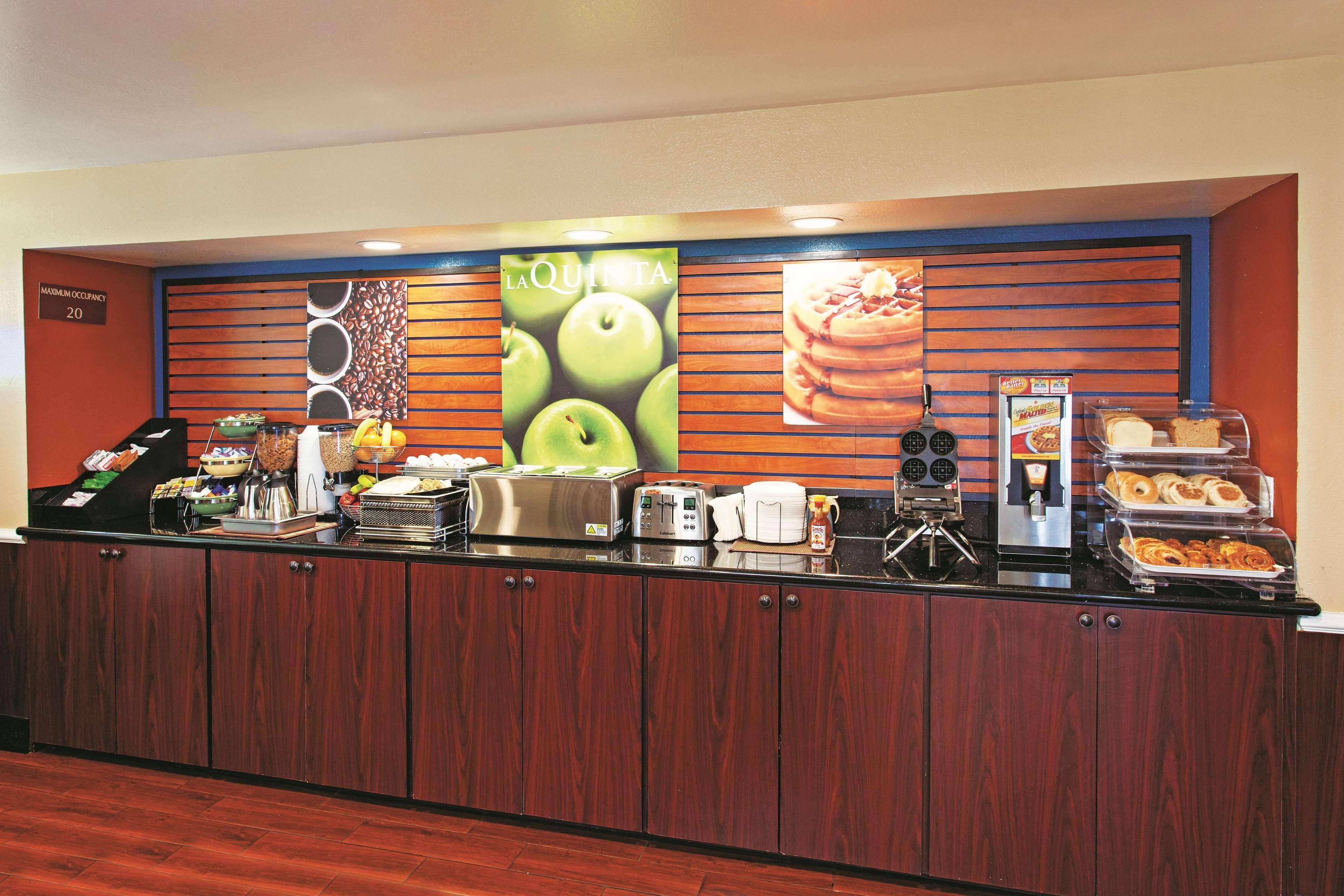 La Quinta Inn and Suites Hesperia-Victorville
