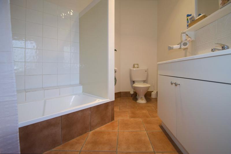 Bears Went Over the Mountain by null