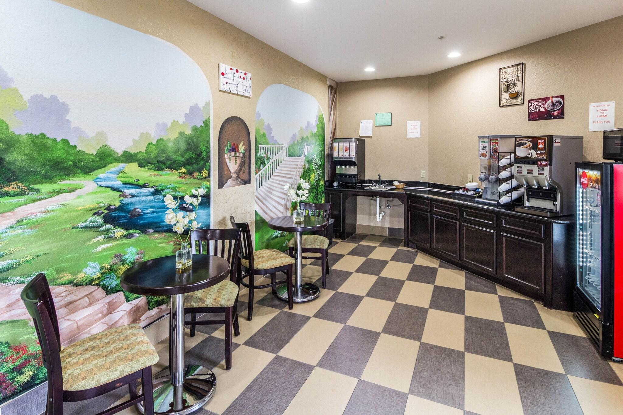 Scottish Inn & Suites Baytown