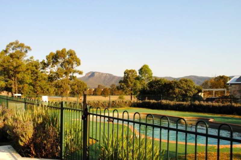 Starline Alpacas Farmstay Resort