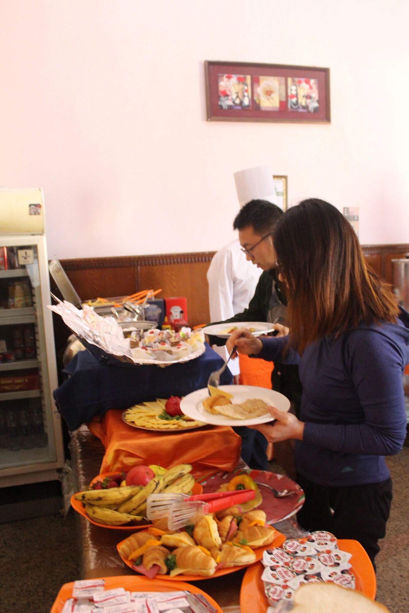 City View Hotel by null