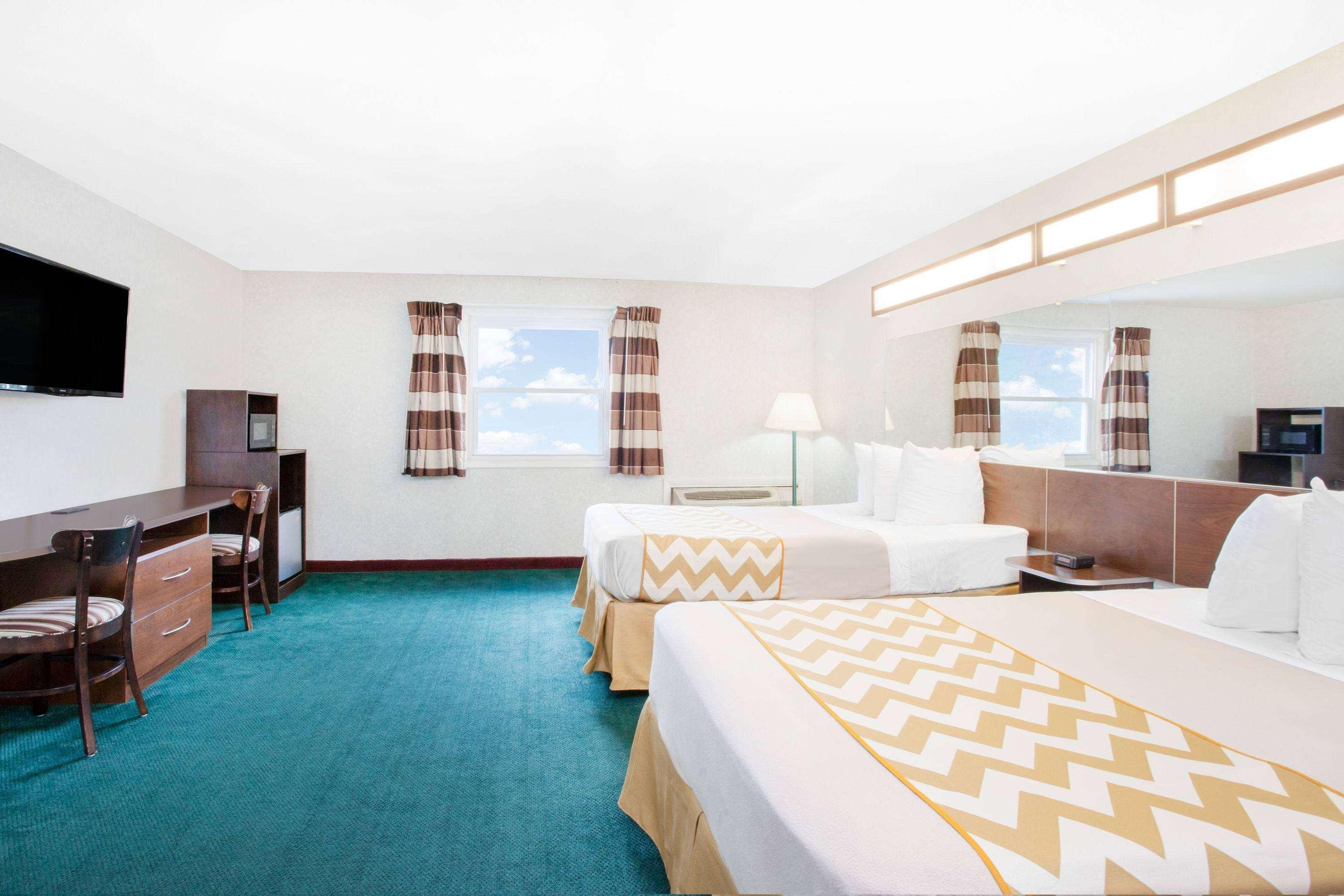 Travelodge by Wyndham Carlisle