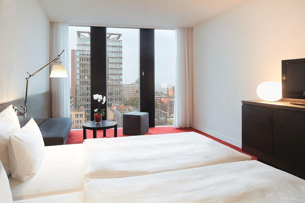 Empire Riverside Hotel Hamburg by null