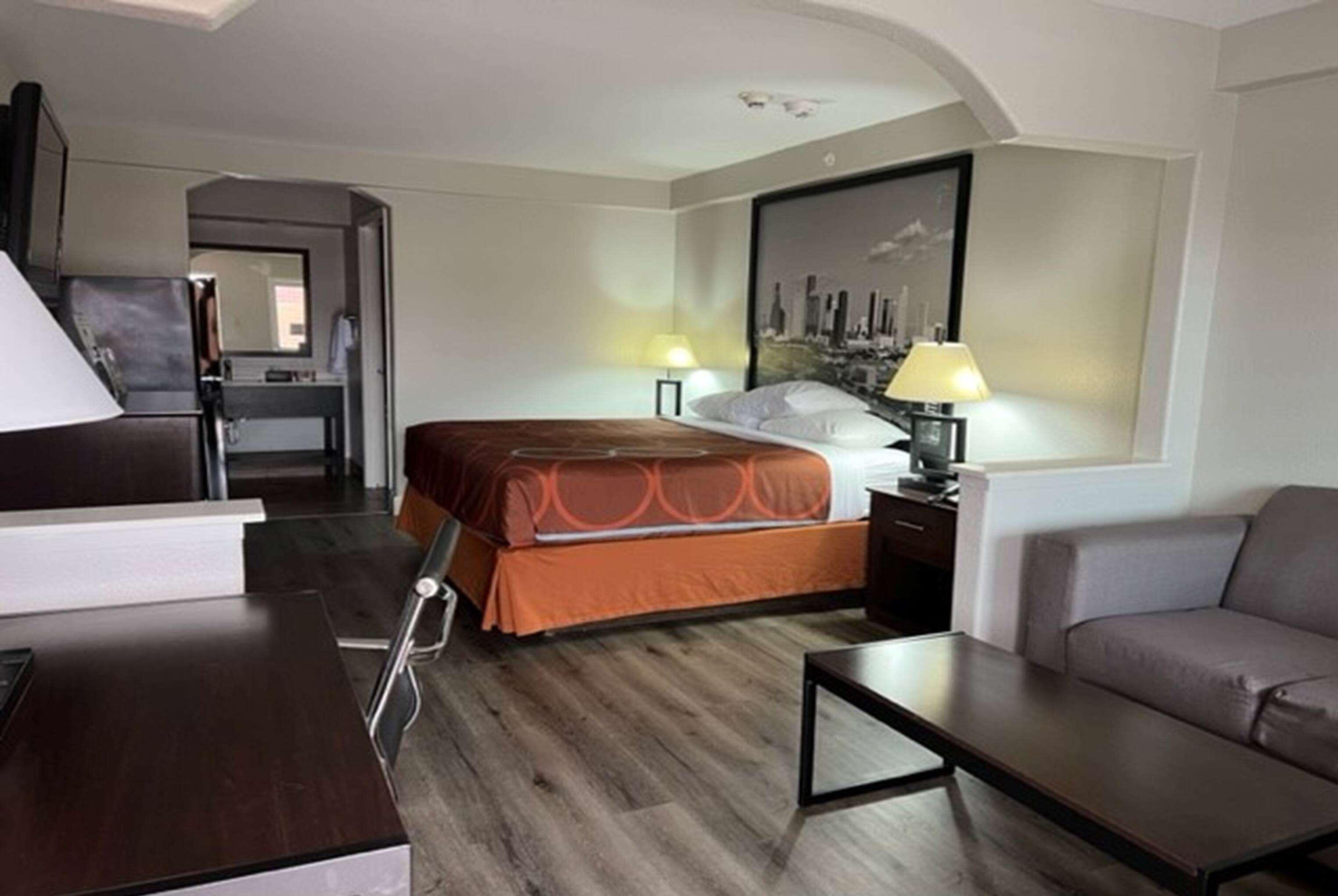 Super 8 By Wyndham Baytown/Mont Belvieu