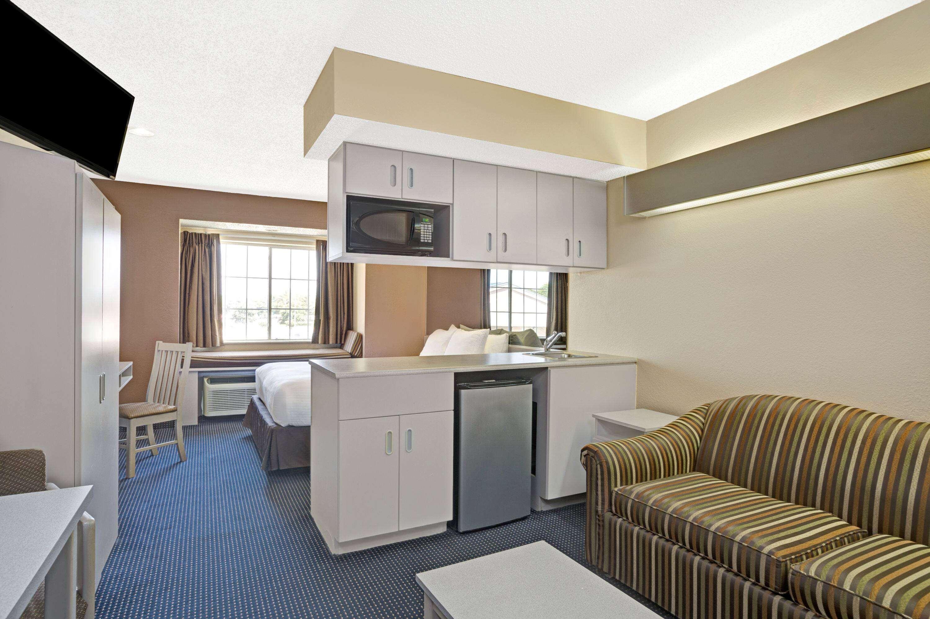 Microtel Inn & Suites by Wyndham Houston