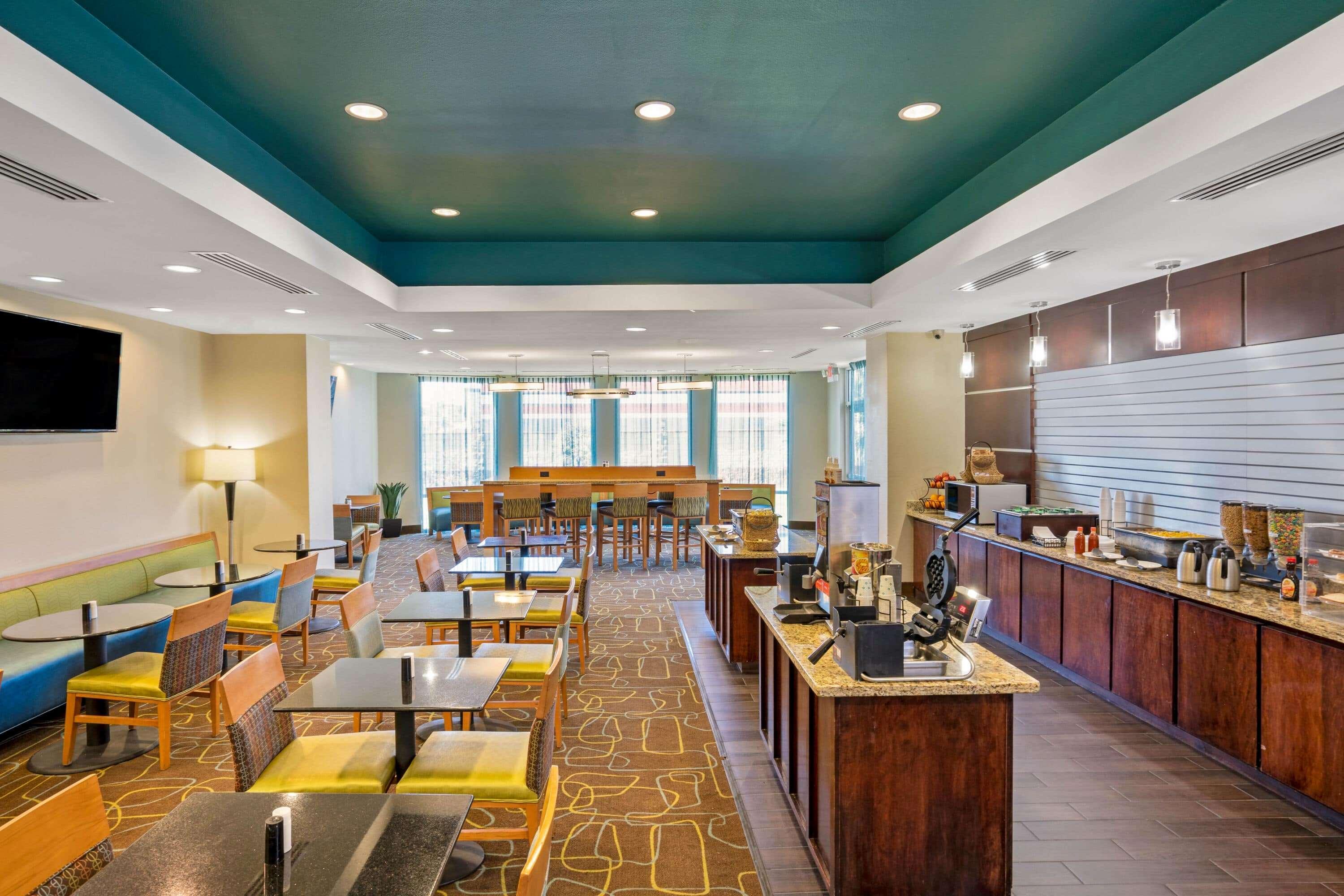 La Quinta Inn & Suites Willowbrook