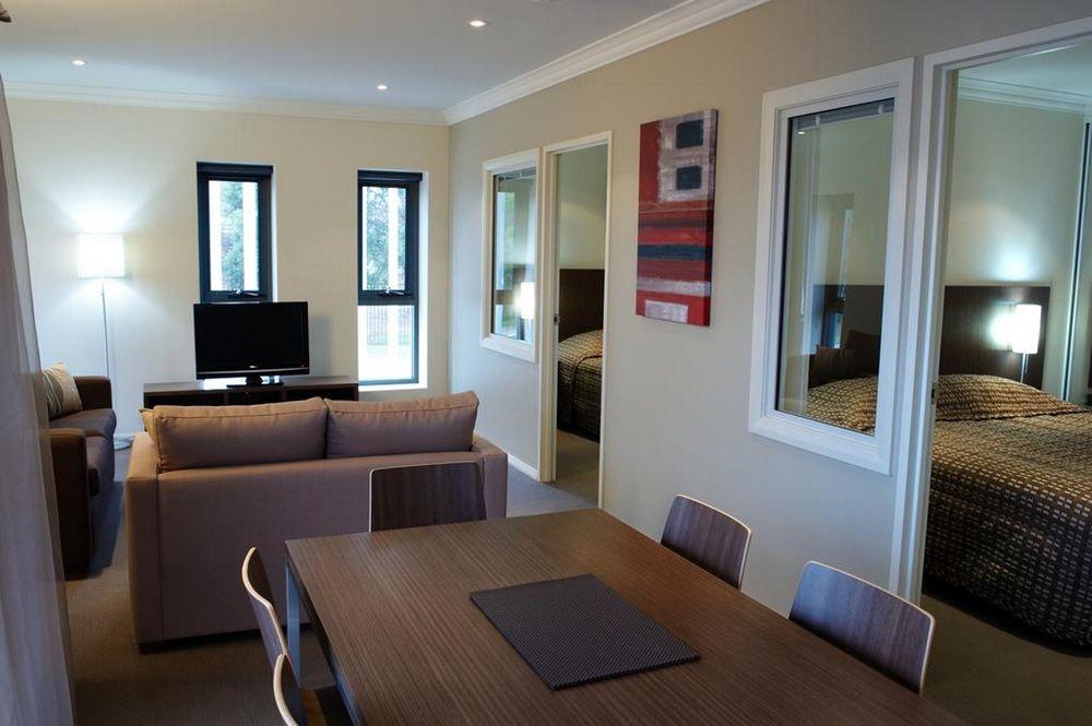 Quest Singleton Serviced Apartments