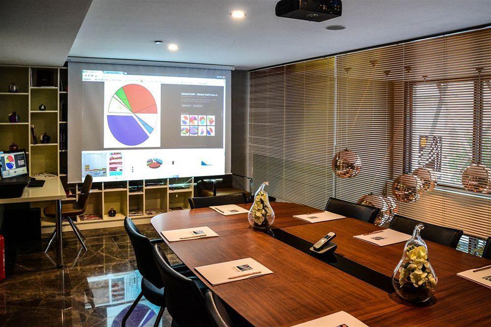 Inncity Hotel Nisantasi - Фото 3