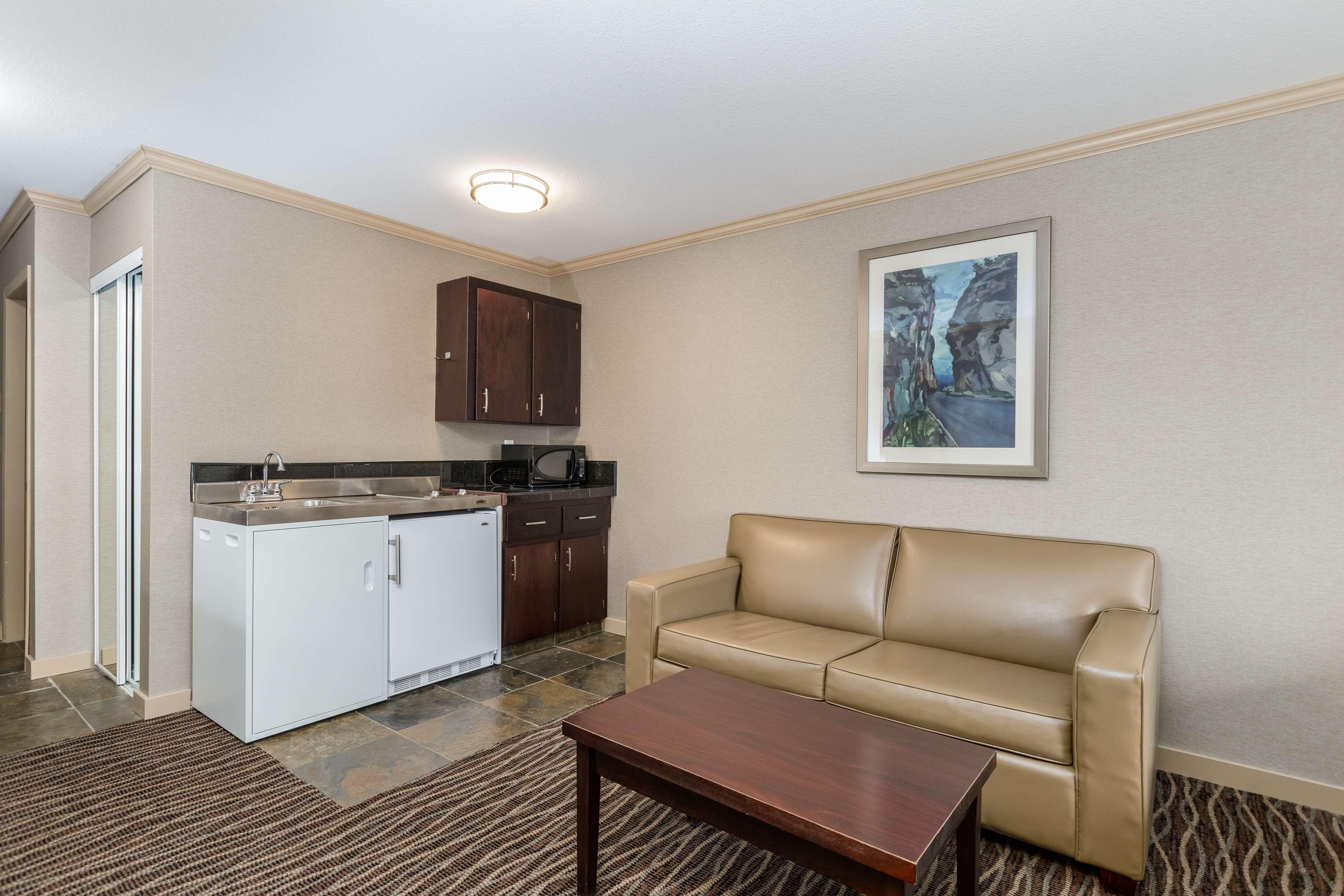 Prestige Radium Hot Springs Resort