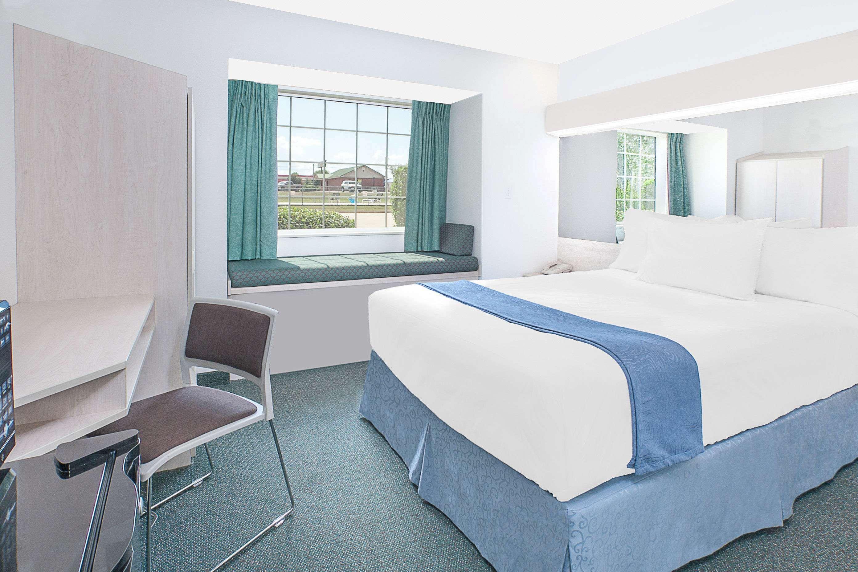 Microtel Inn & Suites By Wyndham Broken Bow