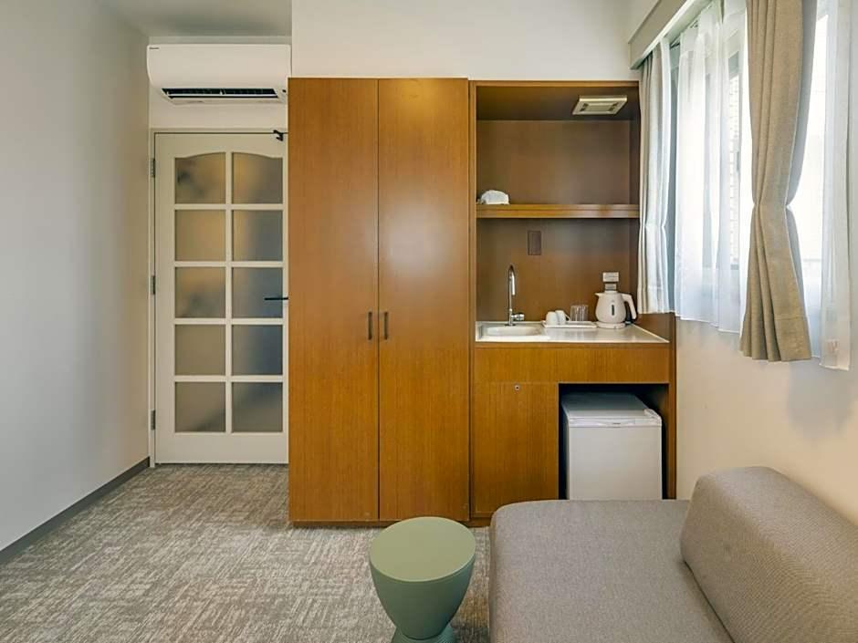 Kishibe Station Hotel