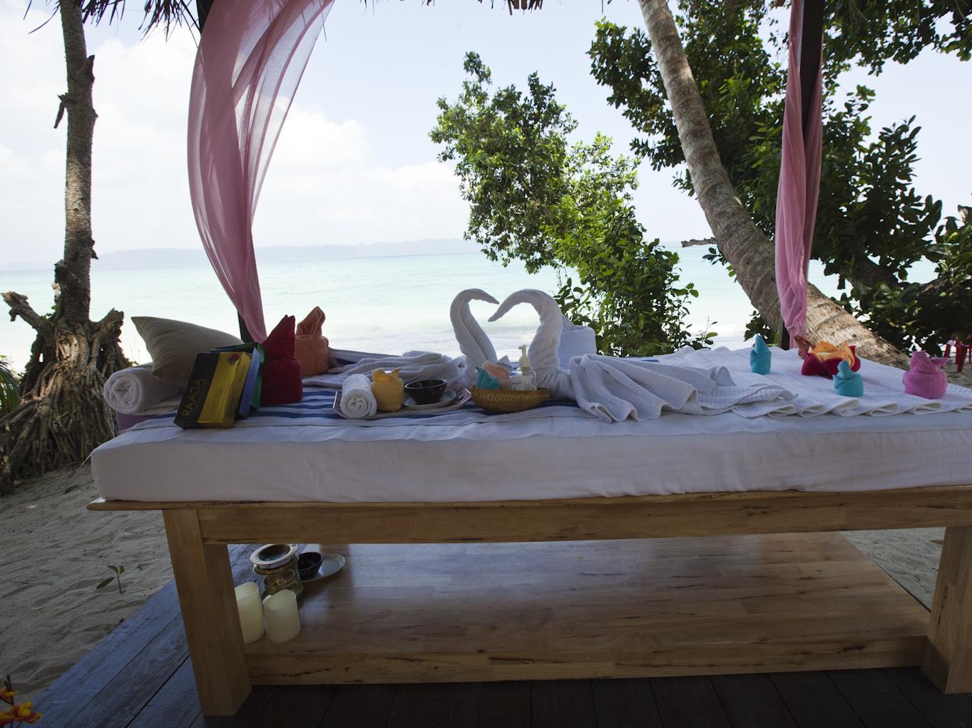 Symphony Palms Beach Resort - Havelock Island