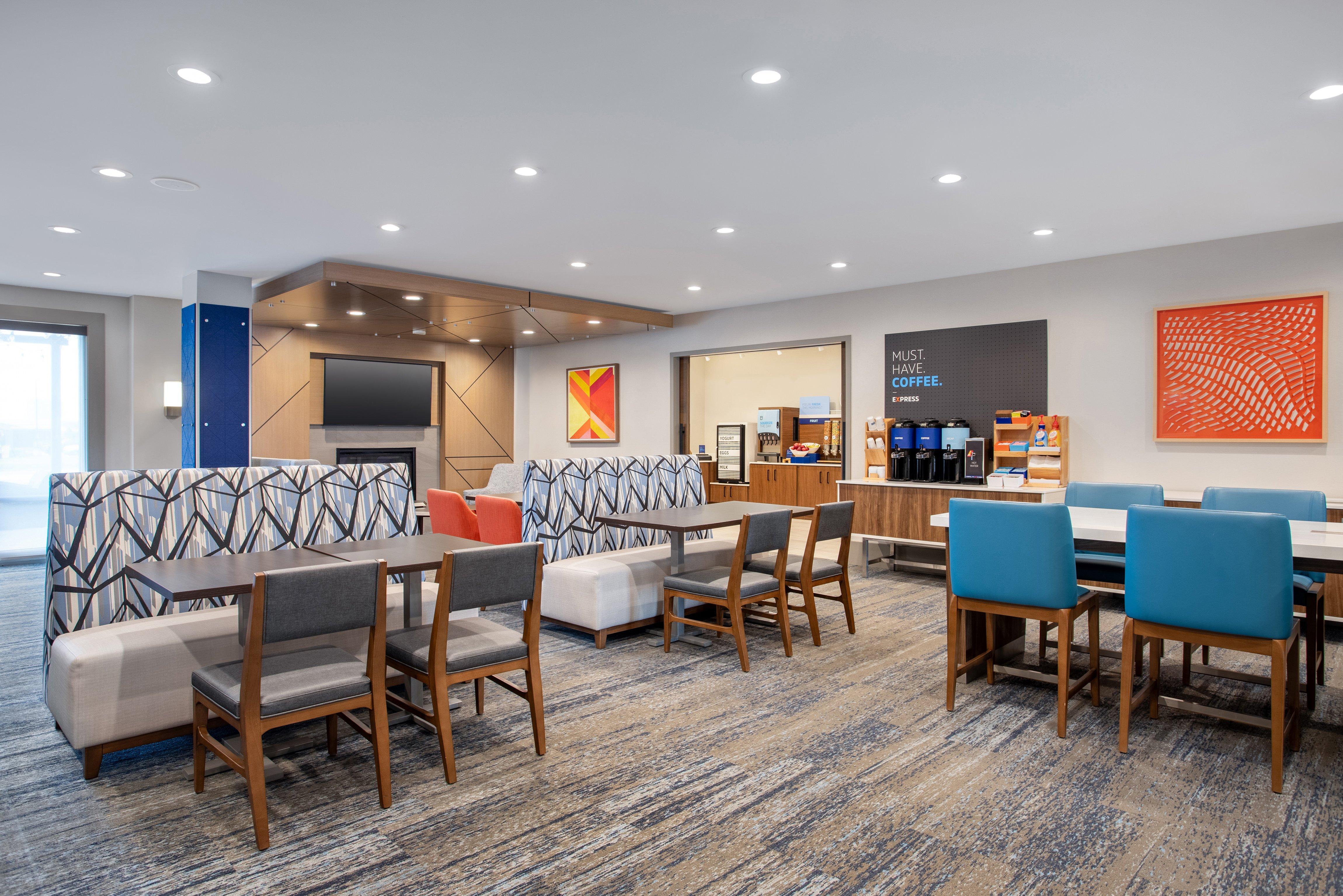 Holiday Inn Express Hotel & Suites Terra Haute