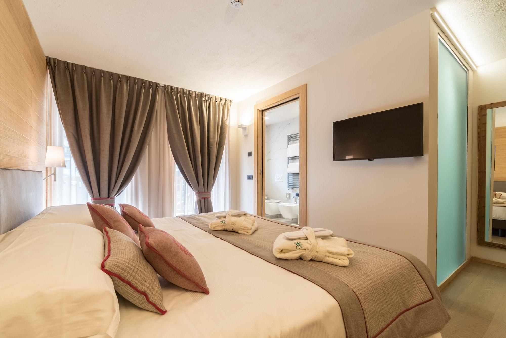 Hotel Excelsior Planet by null