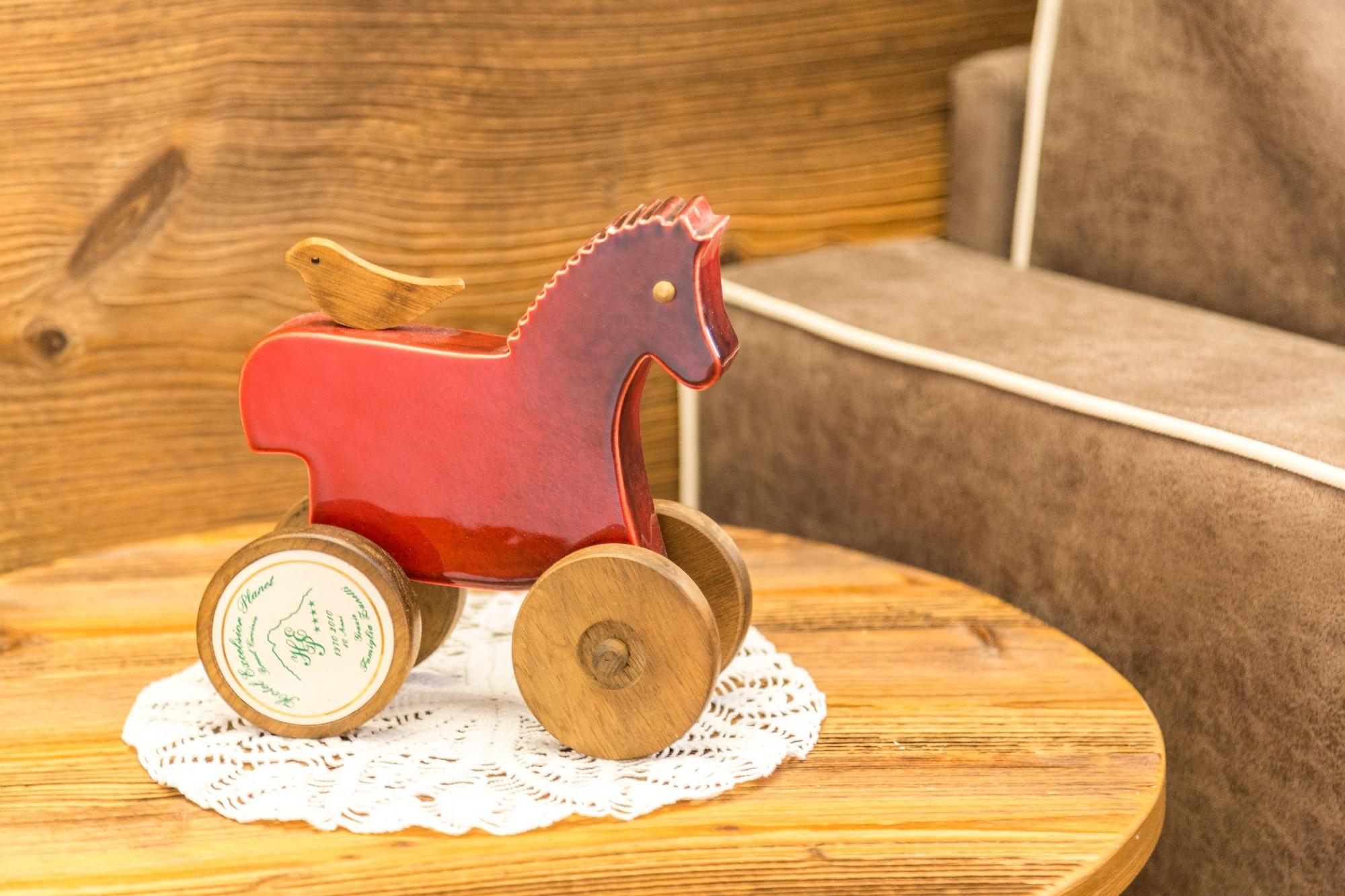 Hotel Excelsior Planet by null