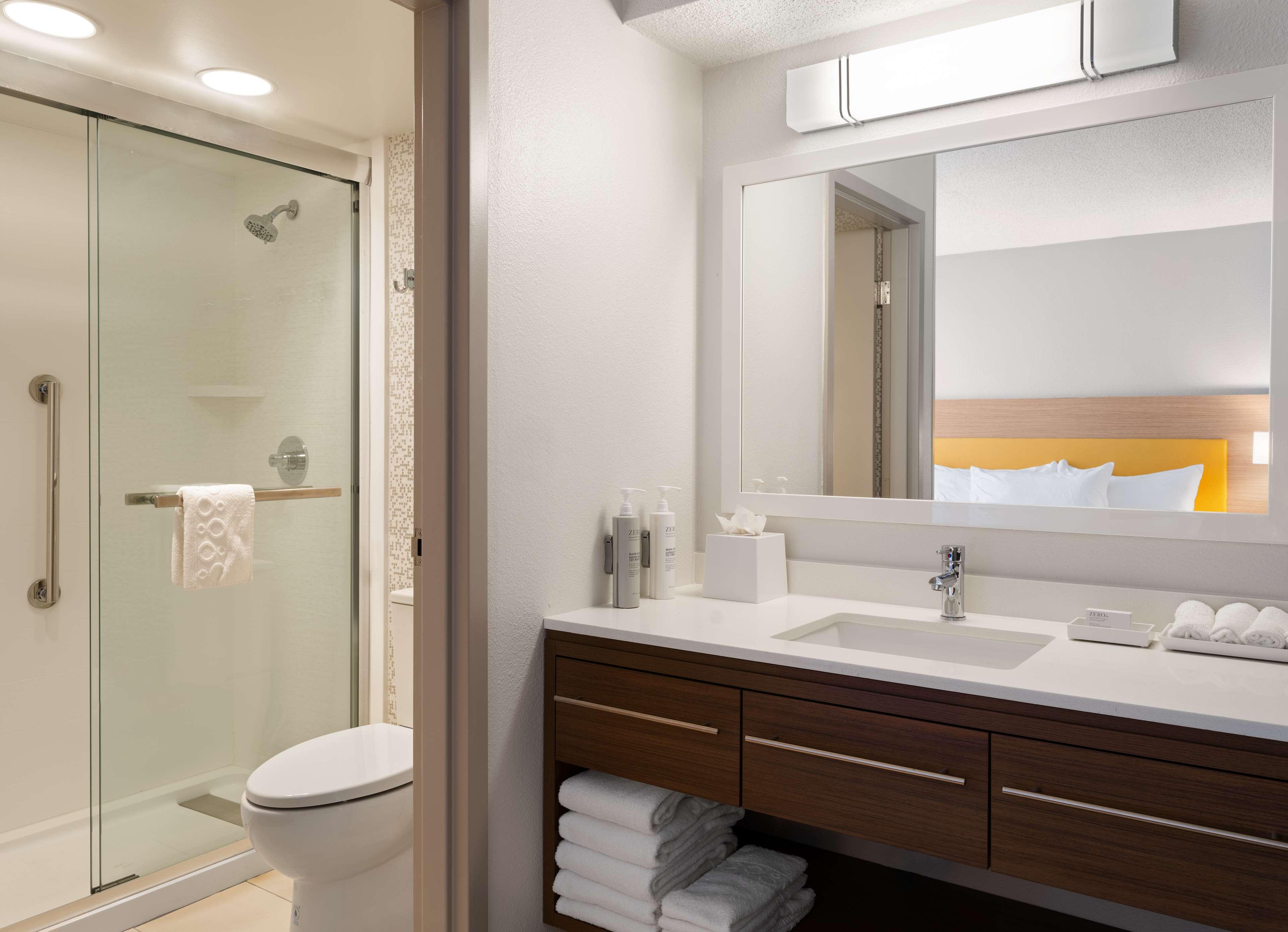 Home2 Suites by Hilton Indianapolis Keystone Cross