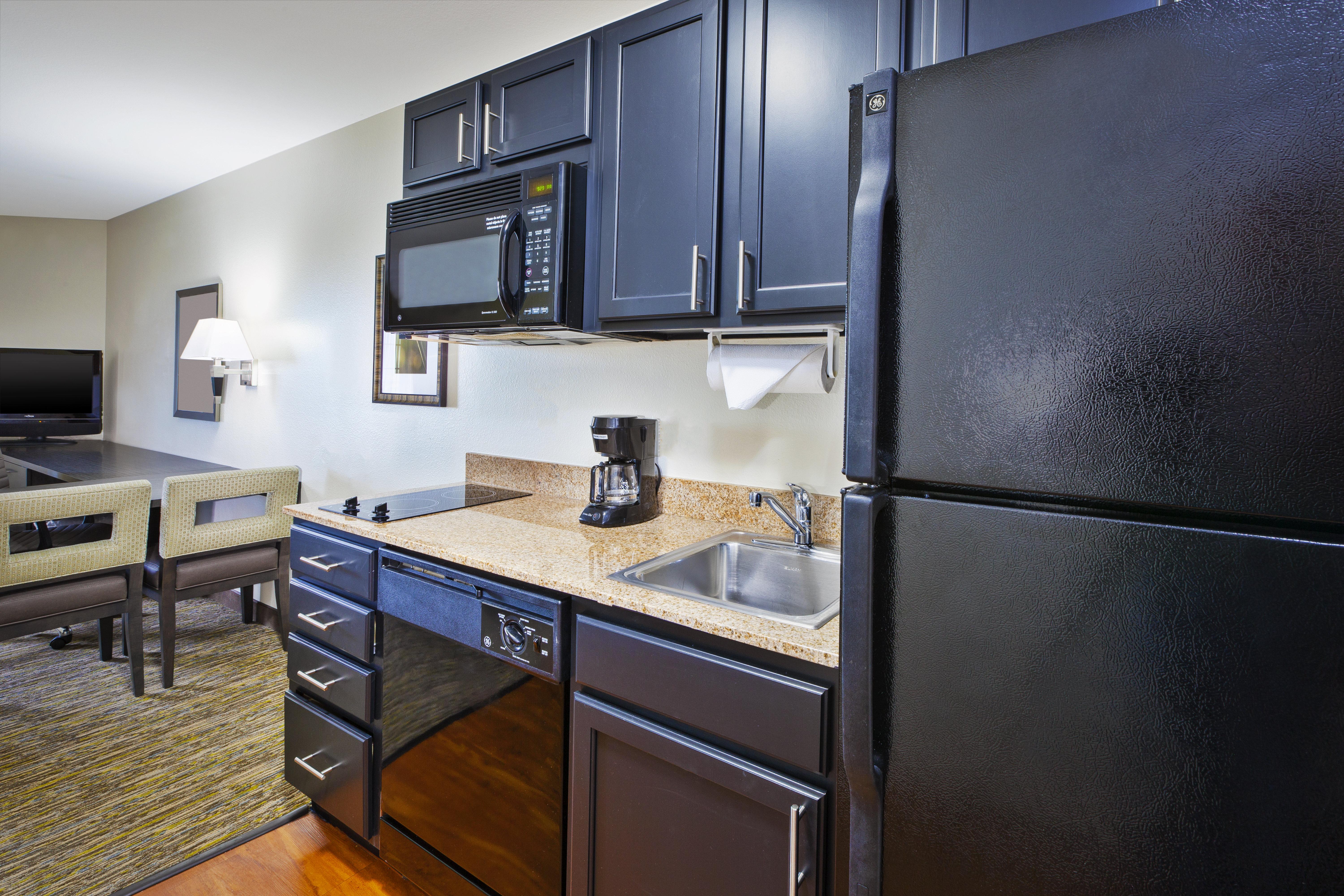 Candlewood Suites Indianapolis Airport