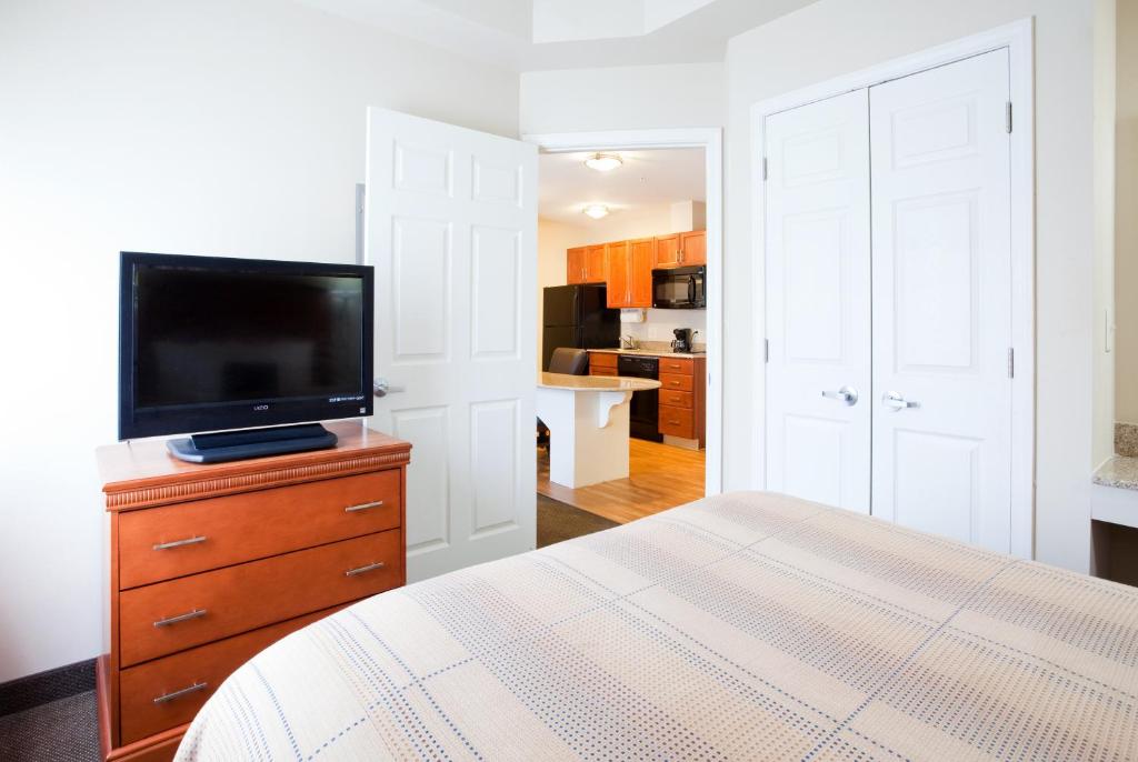 Candlewood Suites Jacksonville