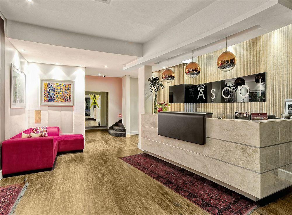 Ascot Hotel by null
