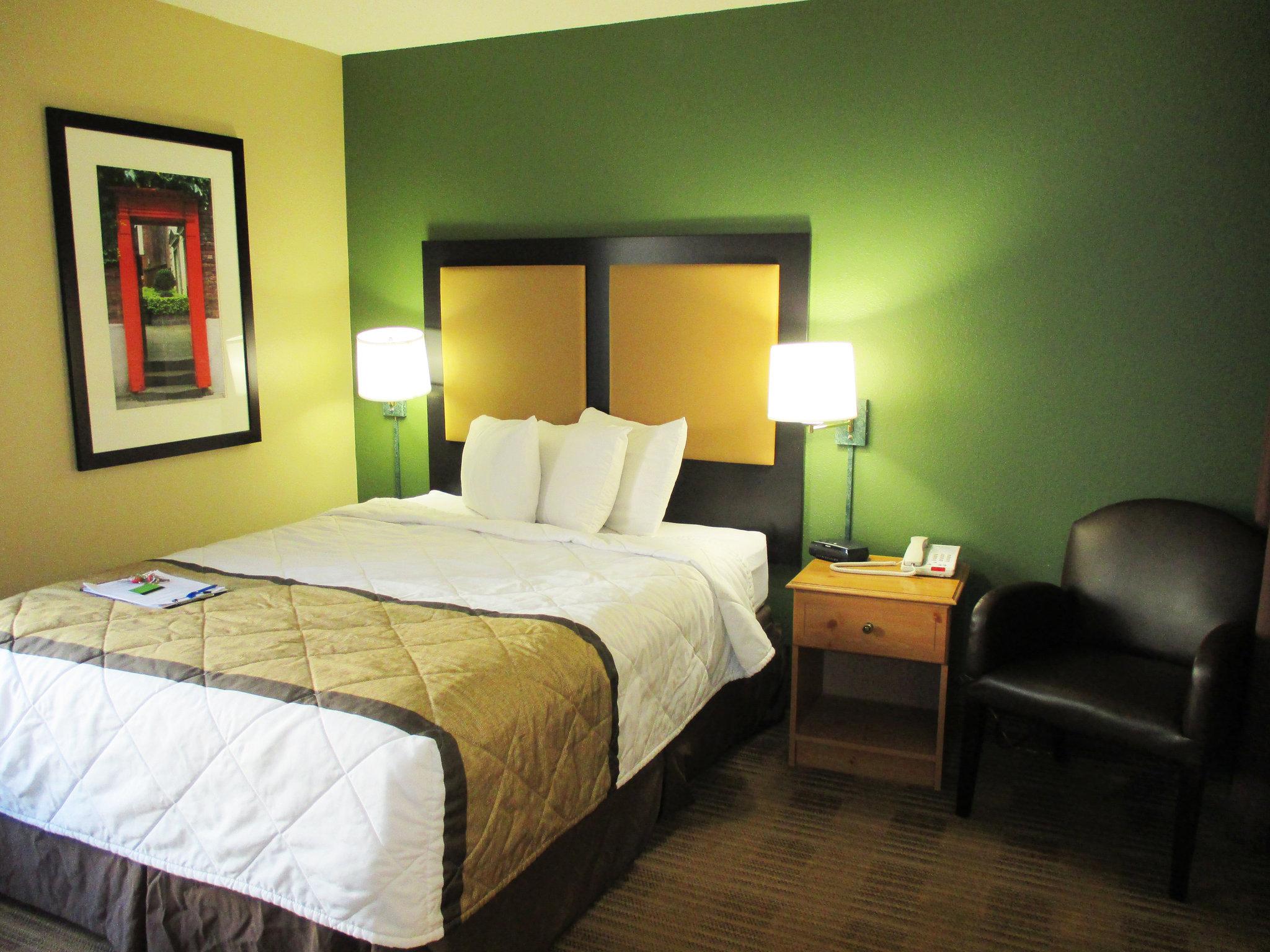 Extended Stay America - Kansas City - Country Club