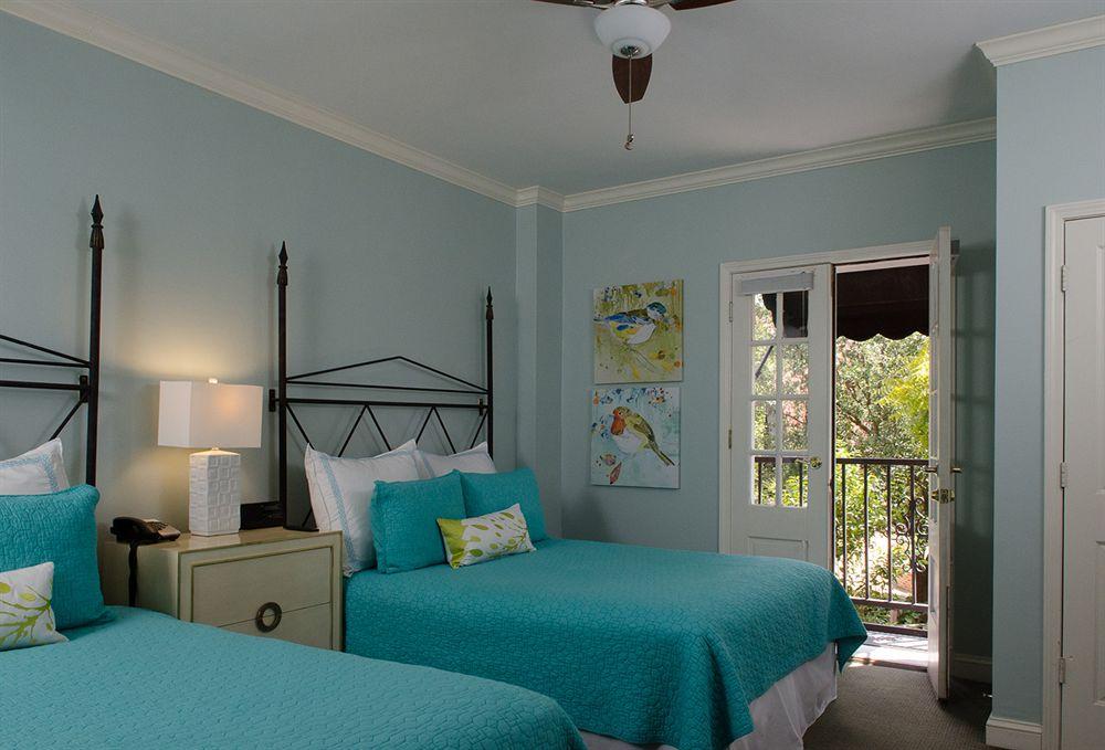 Old Capitol Inn by null