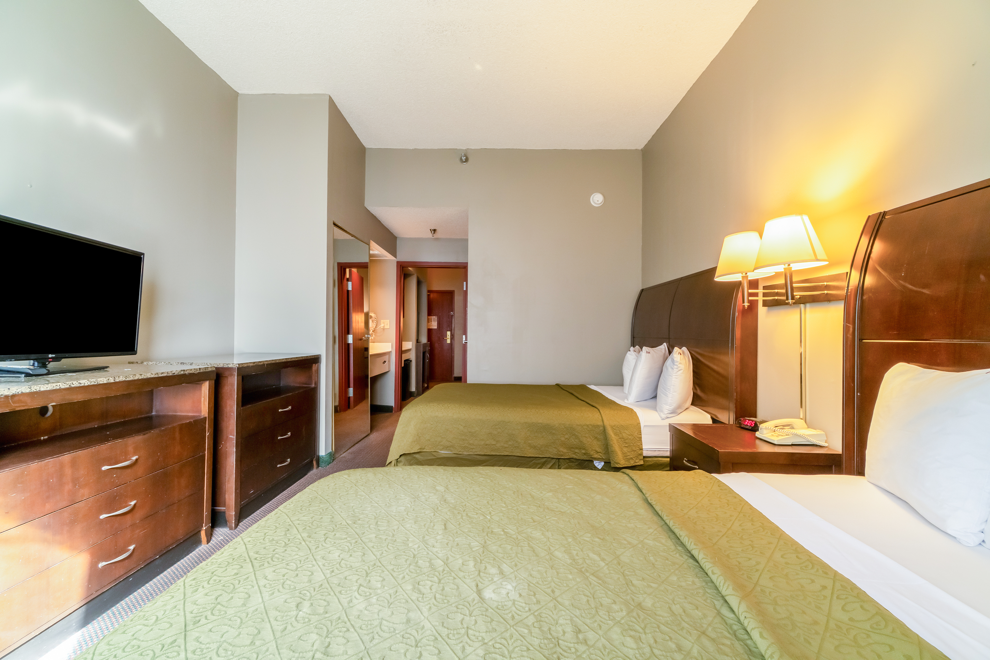Ark Suites By Oyo Jonesboro I-555