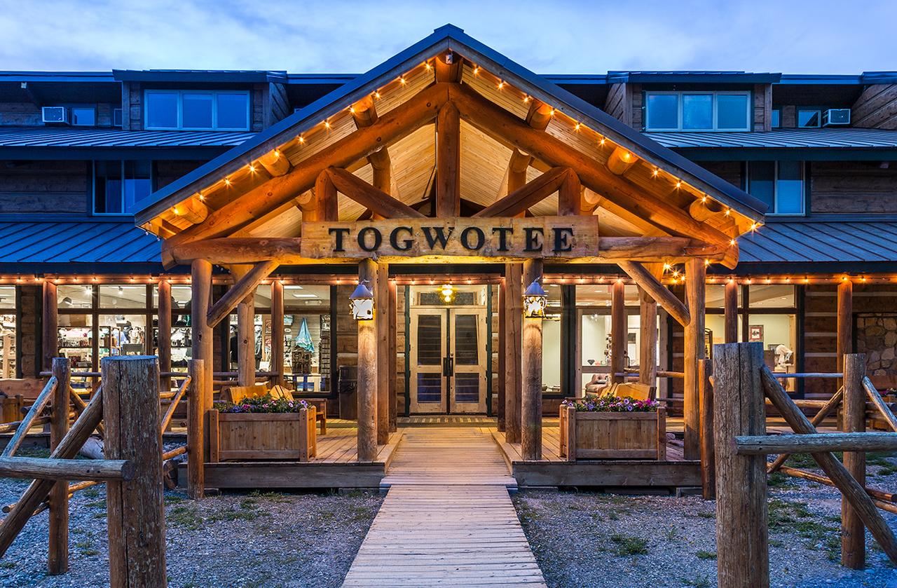Togwotee Mountain Lodge image