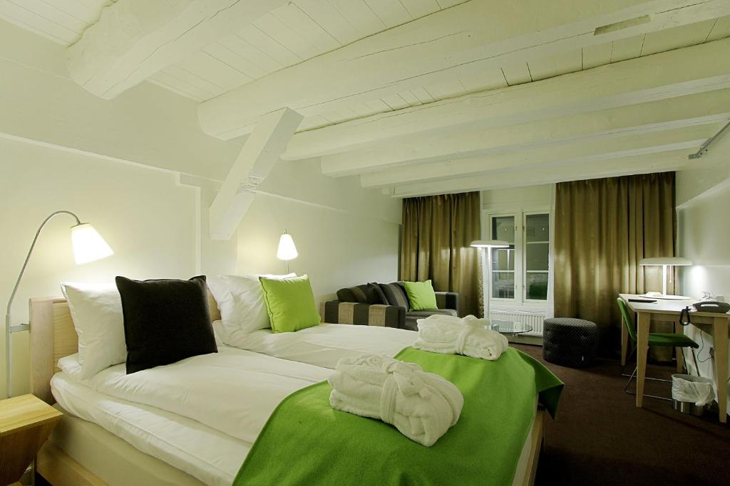 Thon Hotel Kristiansund by null