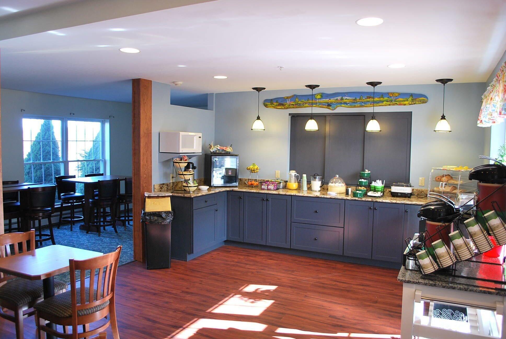 Casco Bay Inn