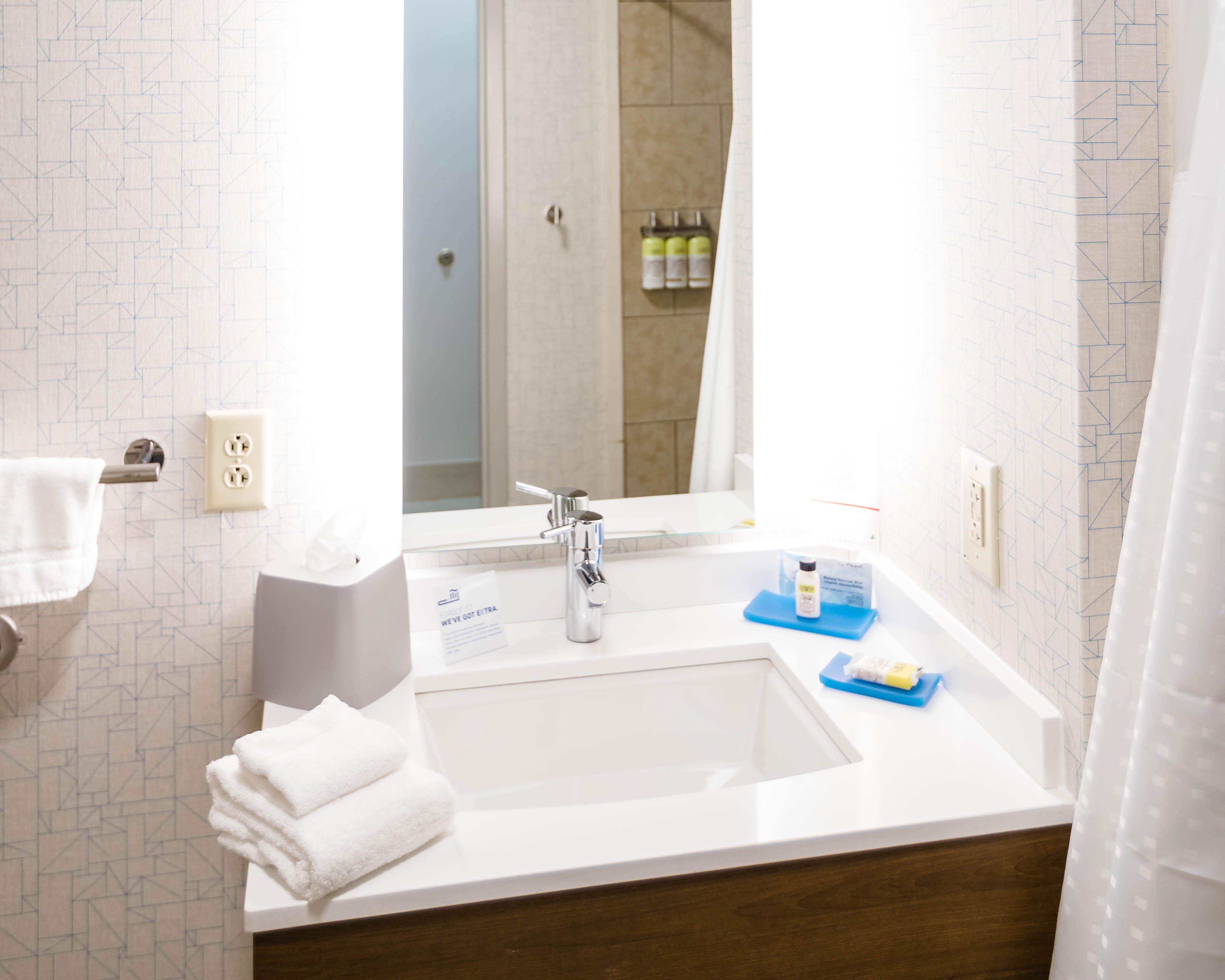 Holiday Inn Express Suites Knoxville-Farragut IHG
