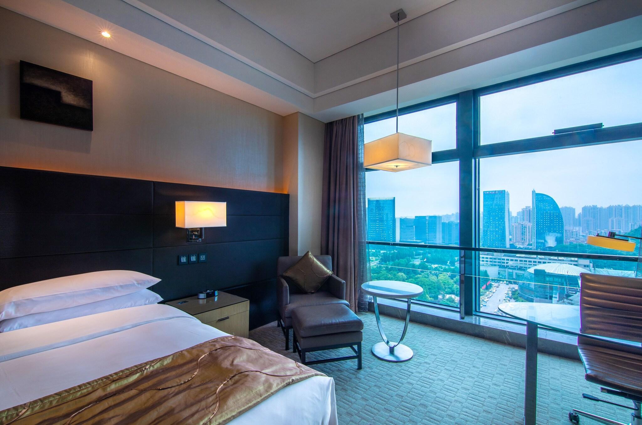 Renaissance Guiyang Hotel