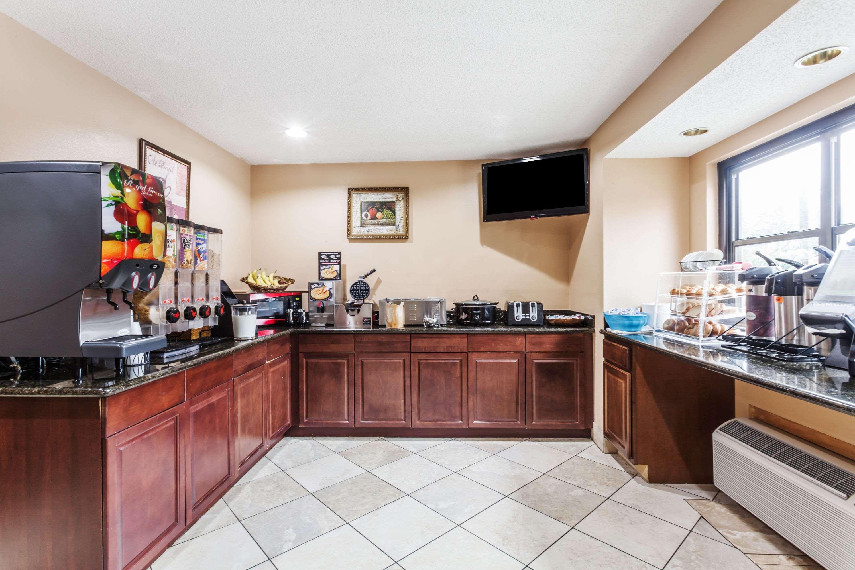 Quality Inn & Suites