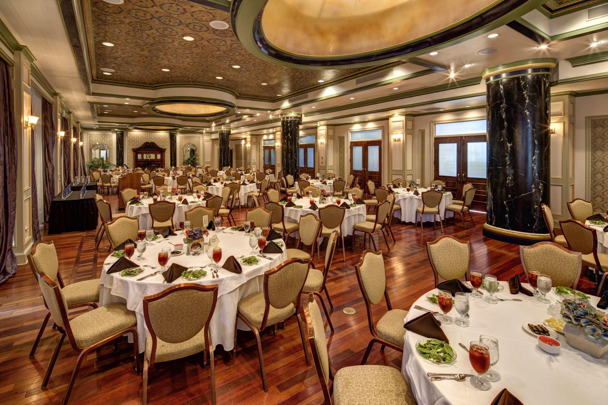 Carnegie Hotel by null