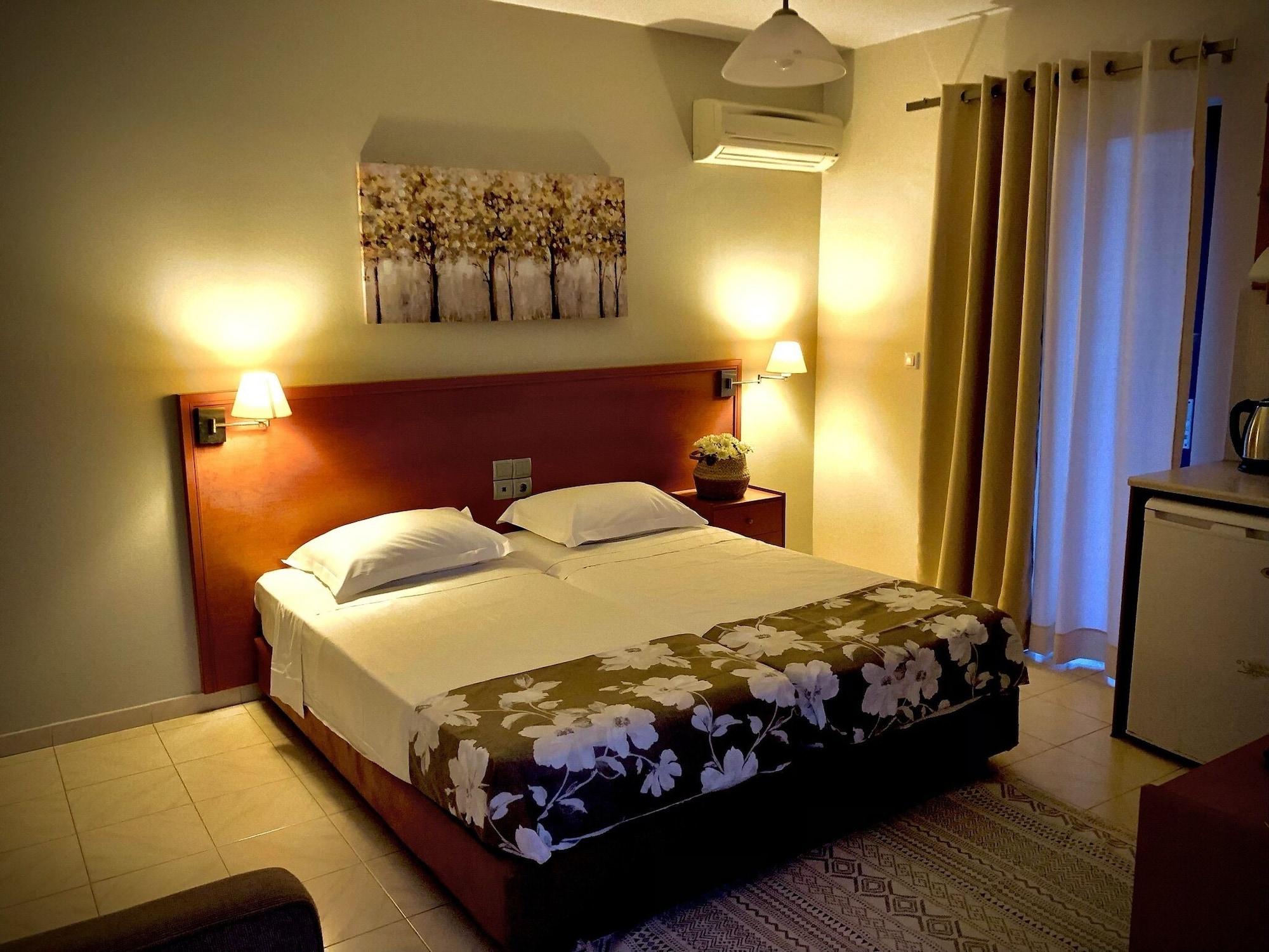 Philippos Studios & Apartments